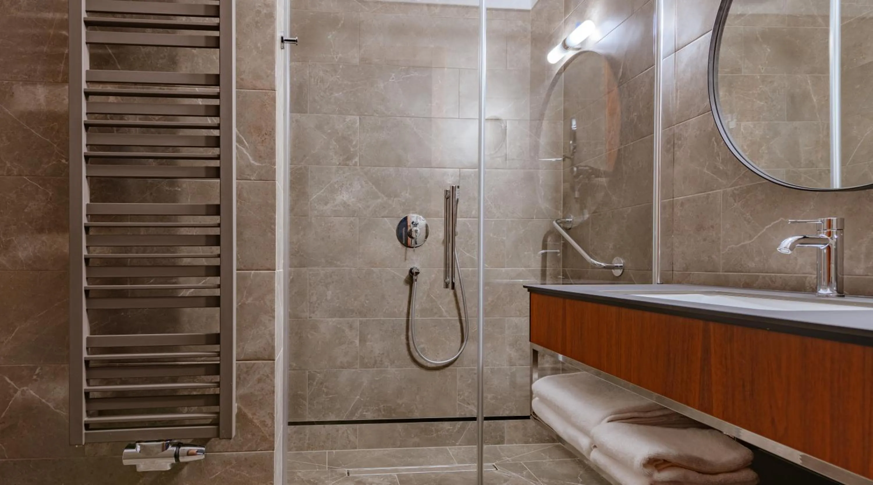 Shower in Radisson Hotel & Apartments Gdansk