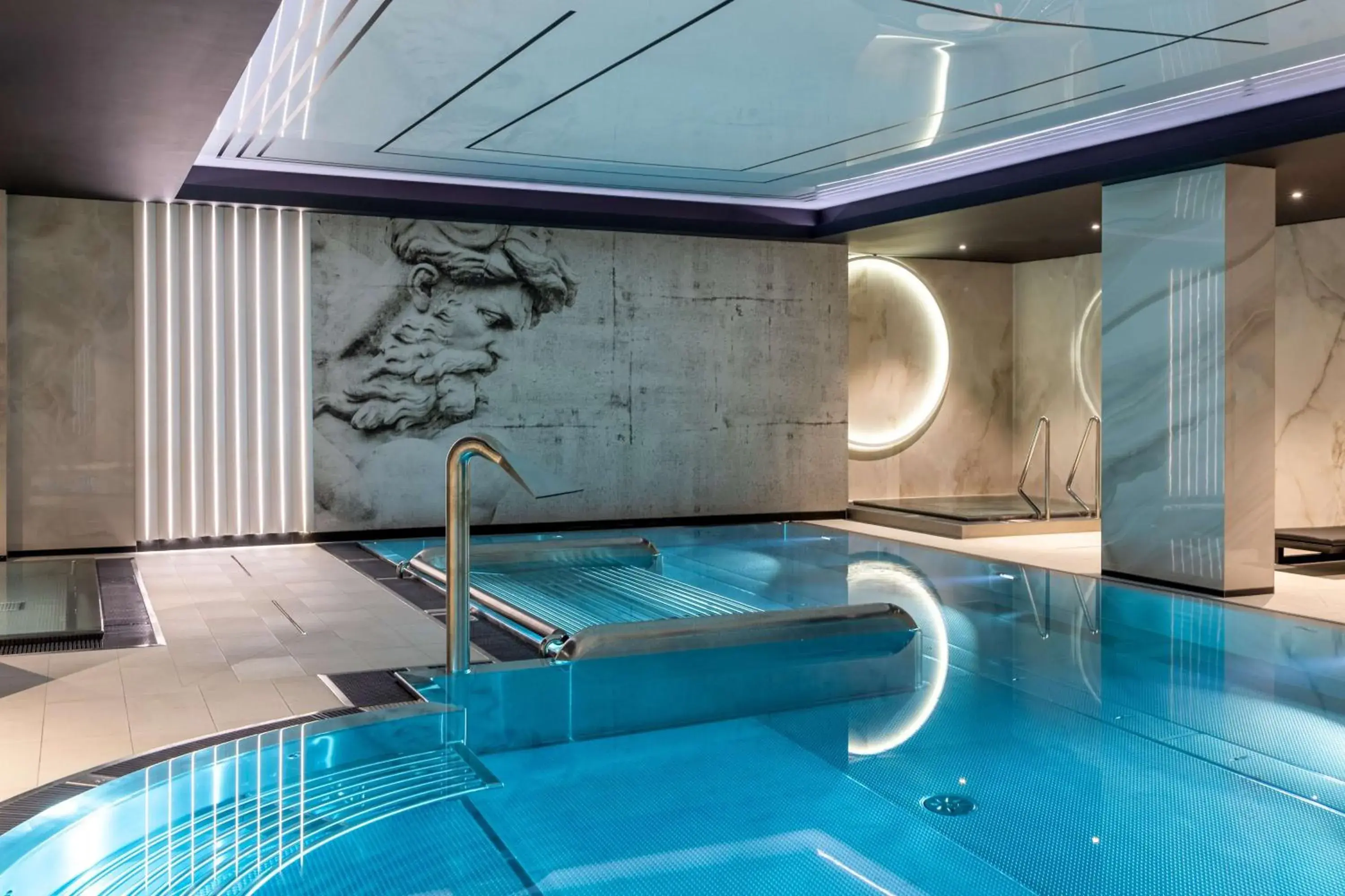 Pool view in Radisson Hotel & Apartments Gdansk Pool view in Radisson Hotel & Apartments Gdansk