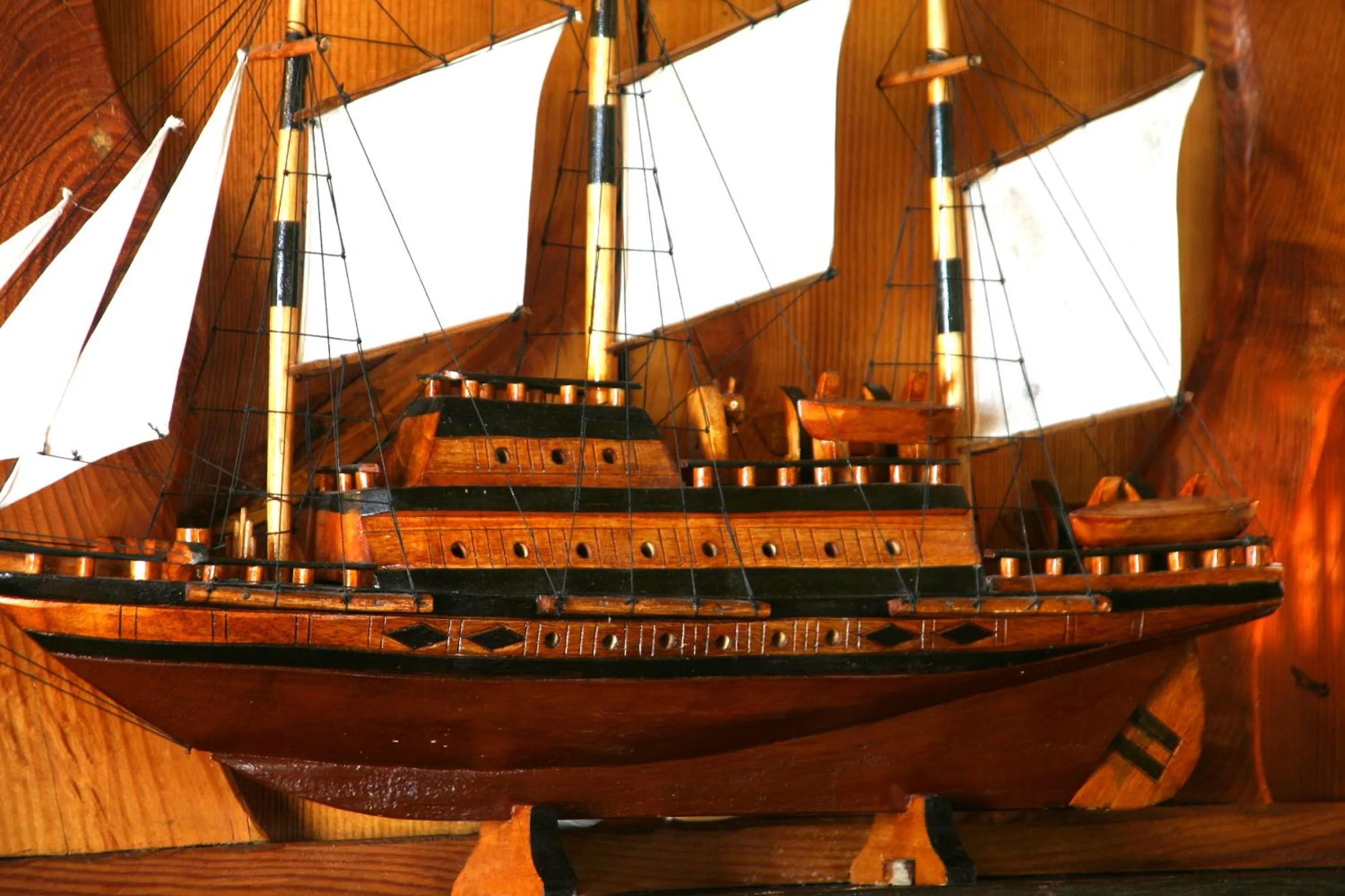 Decorative detail in Maddens Bridge Bar & Guesthouse