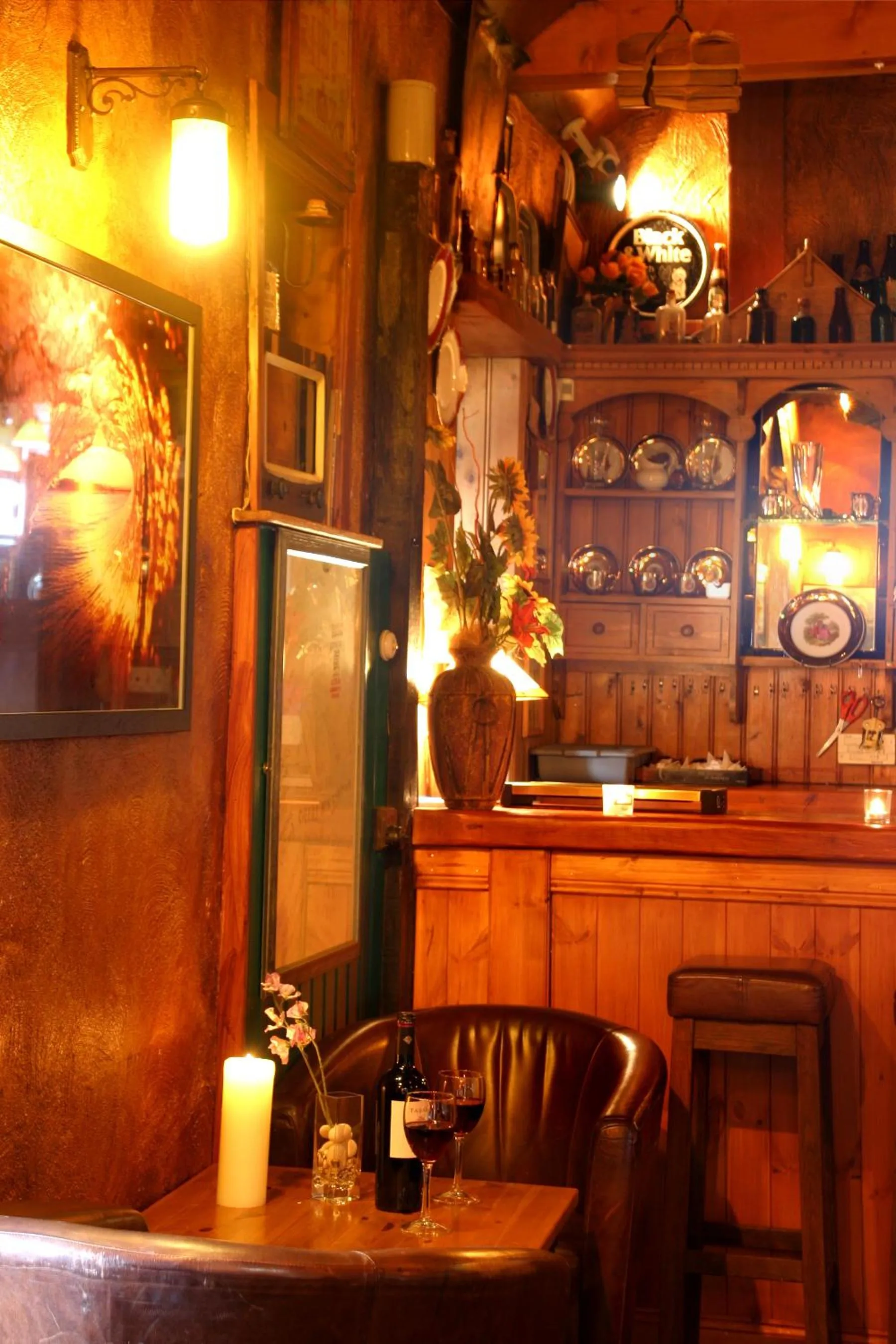 Lounge or bar in Maddens Bridge Bar & Guesthouse