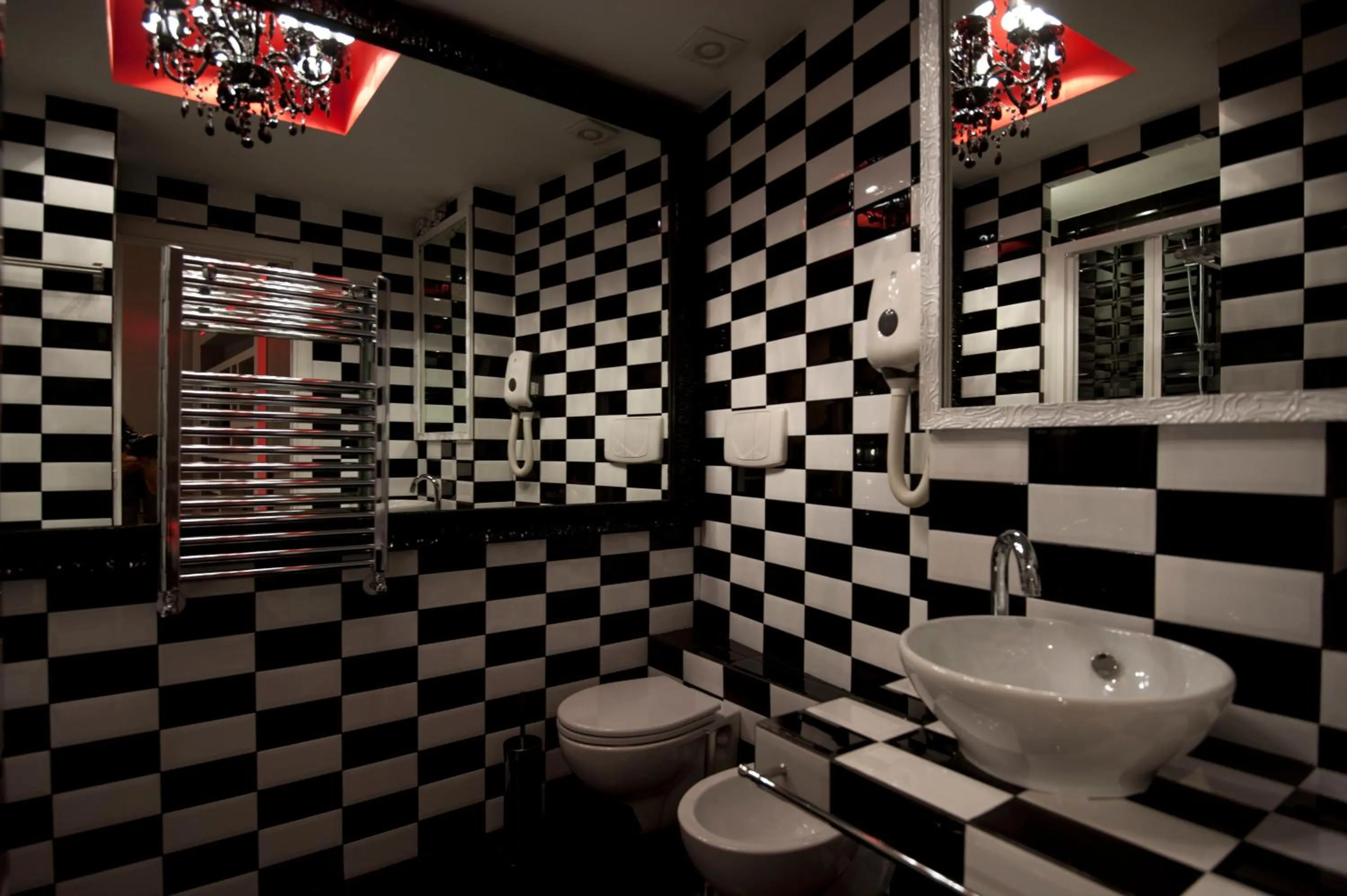 Bathroom in Luxury on the River