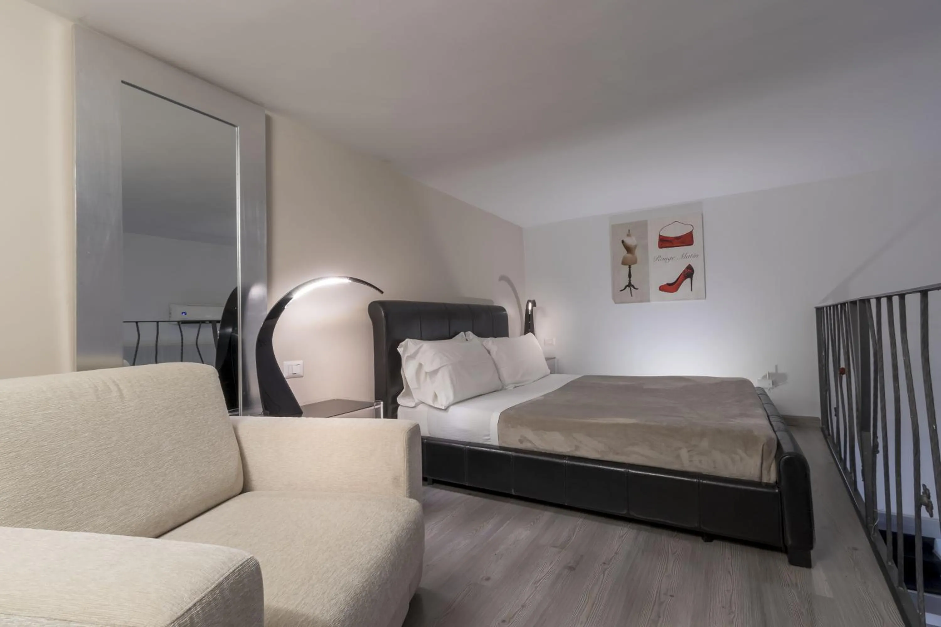 Bed in Luxury on the River