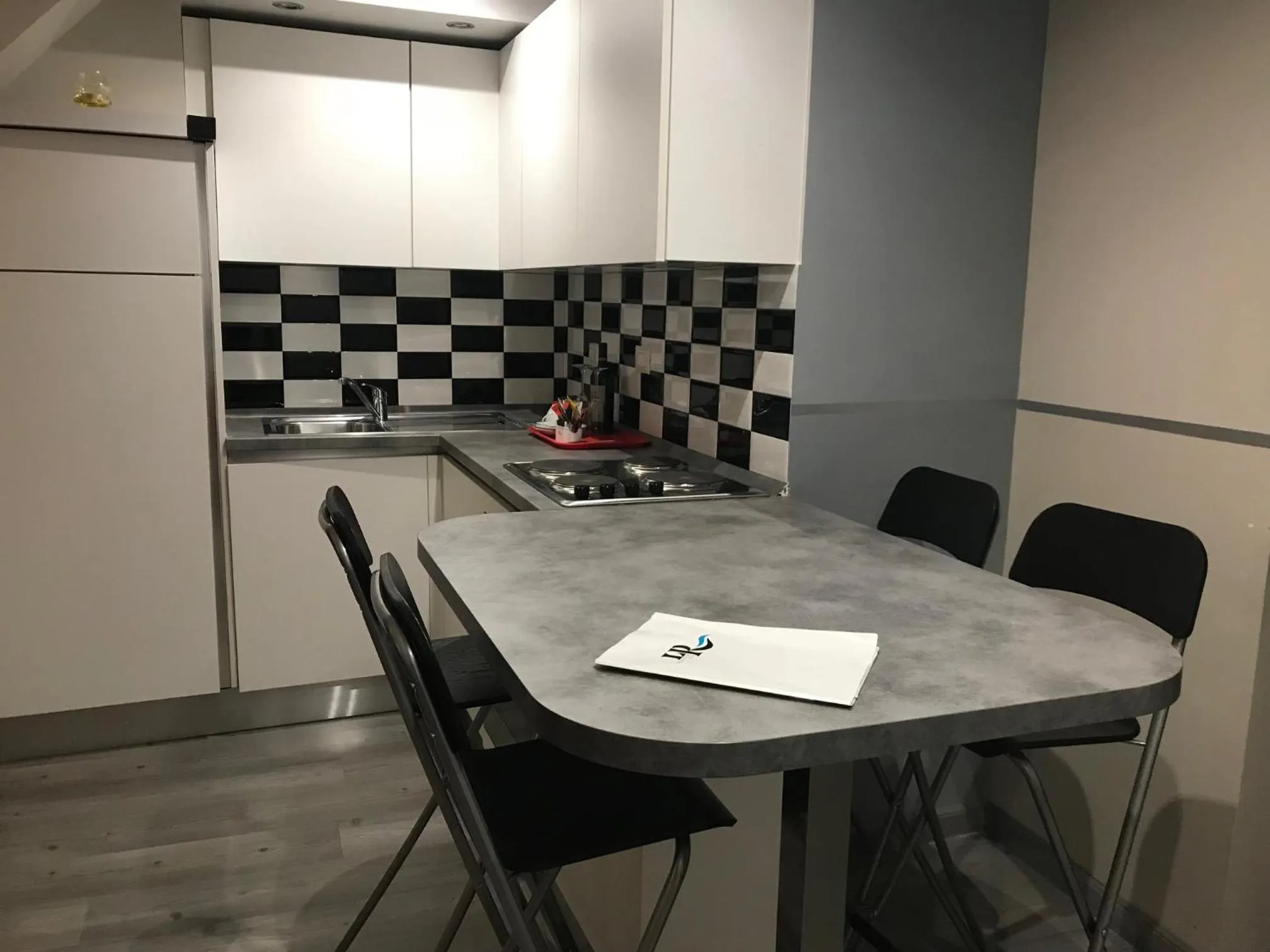 Kitchen or kitchenette in Luxury on the River