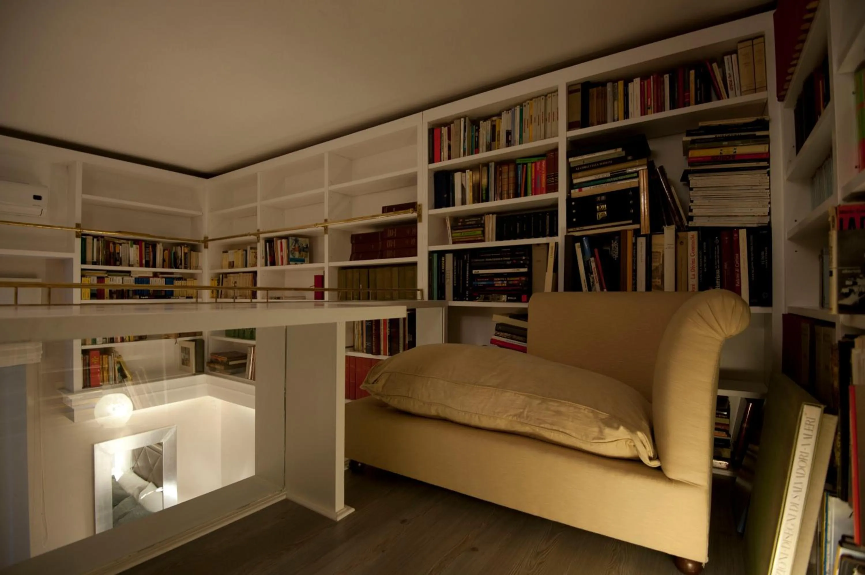 Library in Luxury on the River