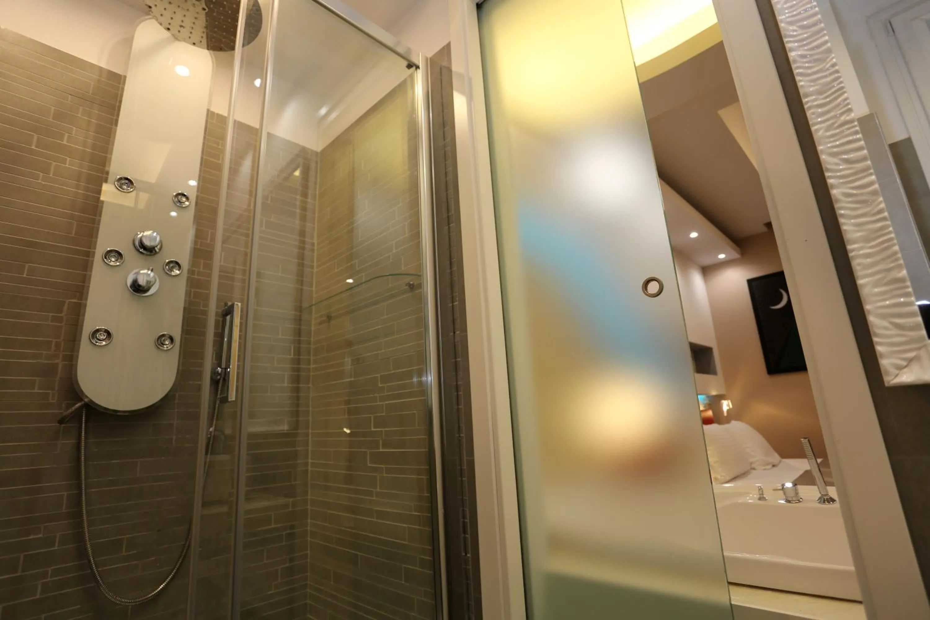 Shower in Luxury on the River