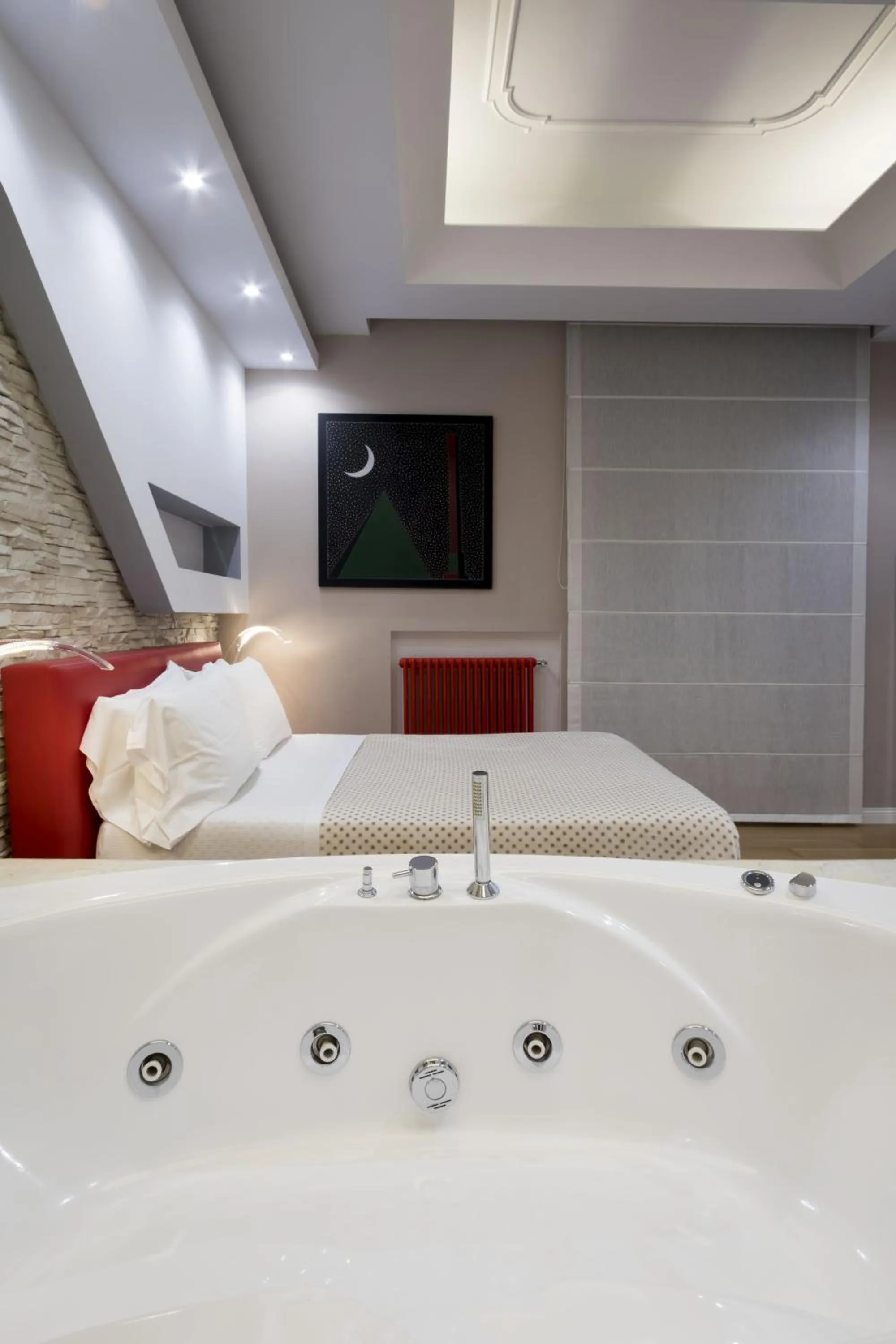 Bathroom, Bed in Luxury on the River