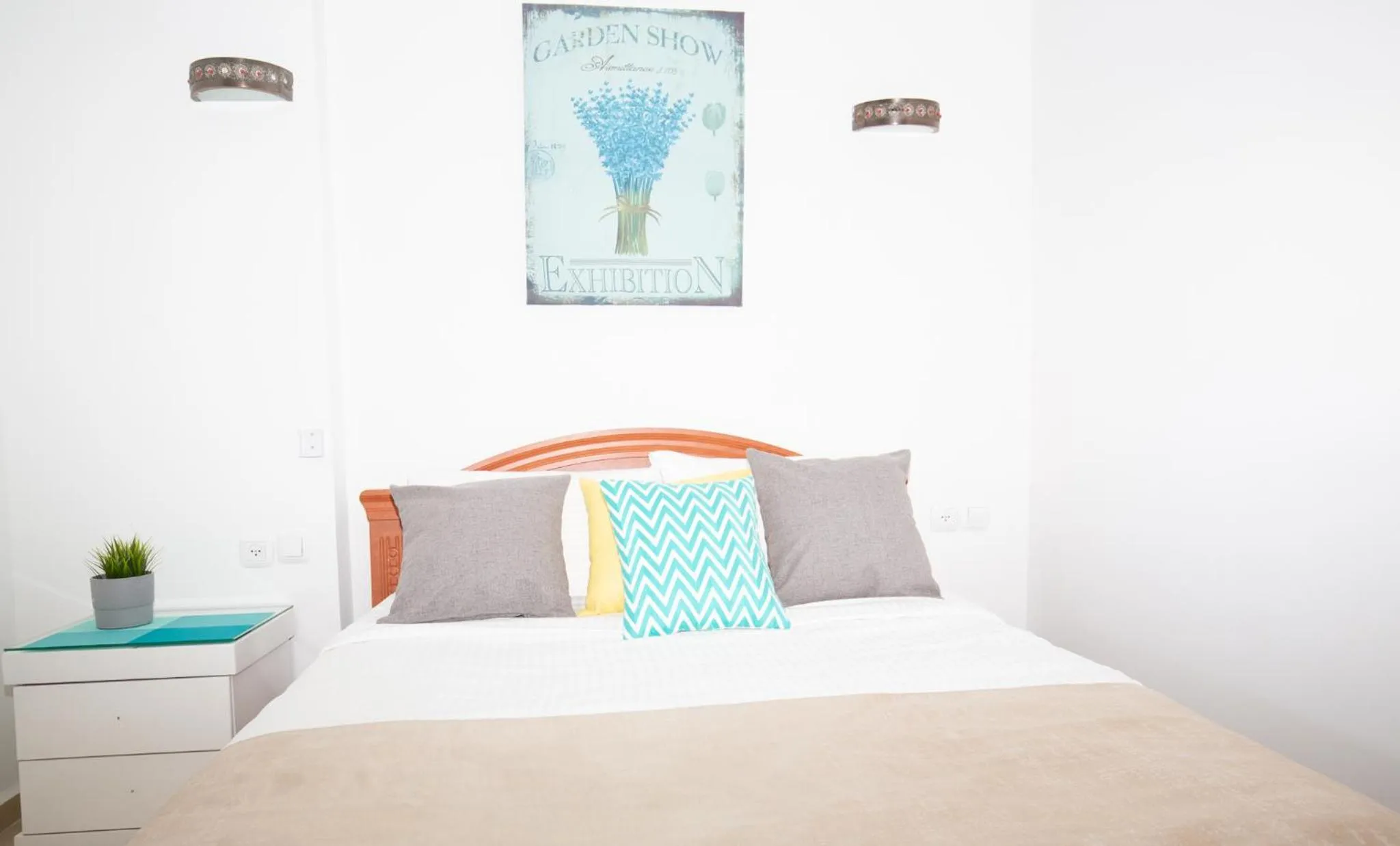 Bedroom, Bed in Dira BaLev