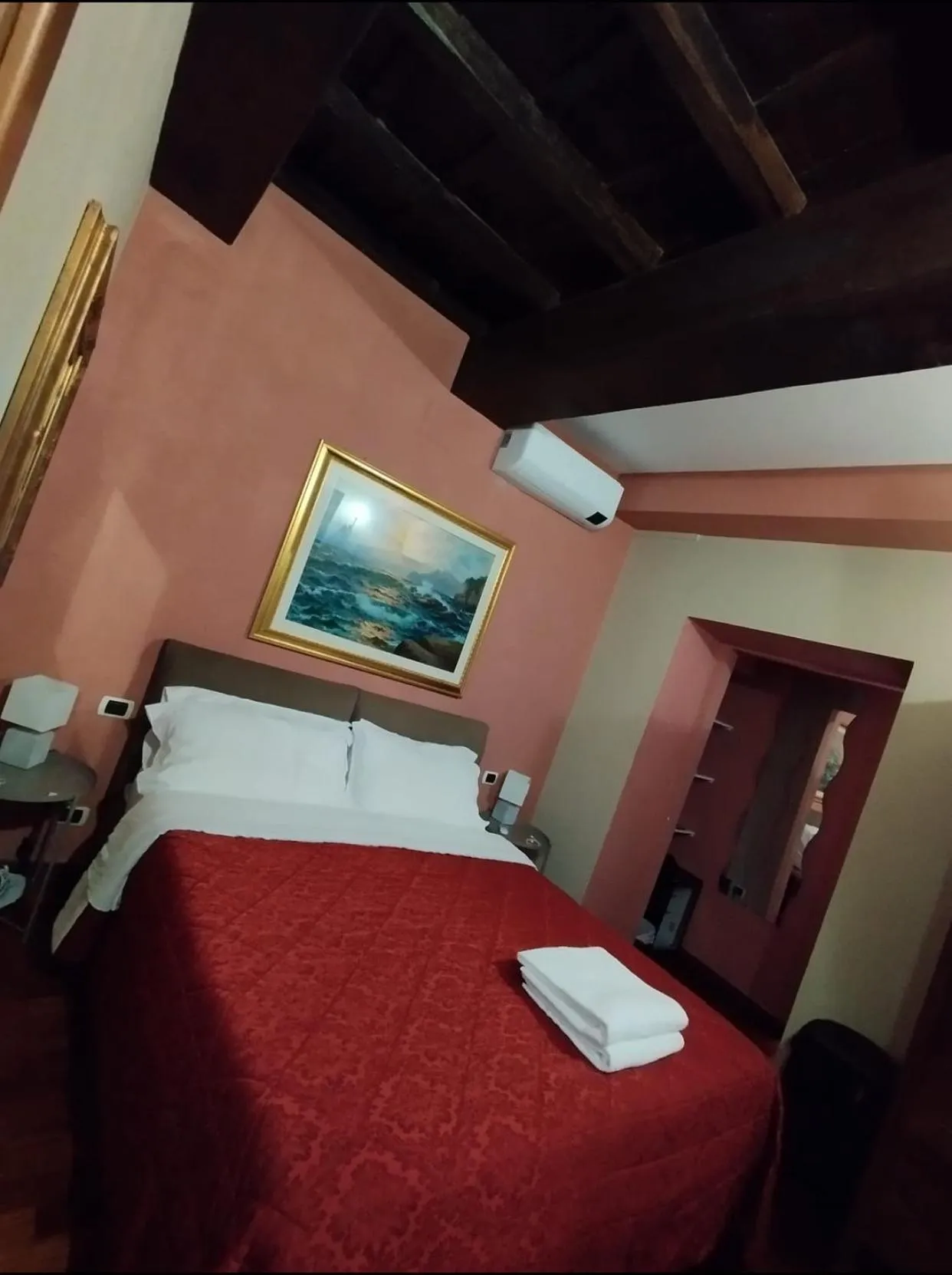 Bedroom, Bed in Borgo Pio 91