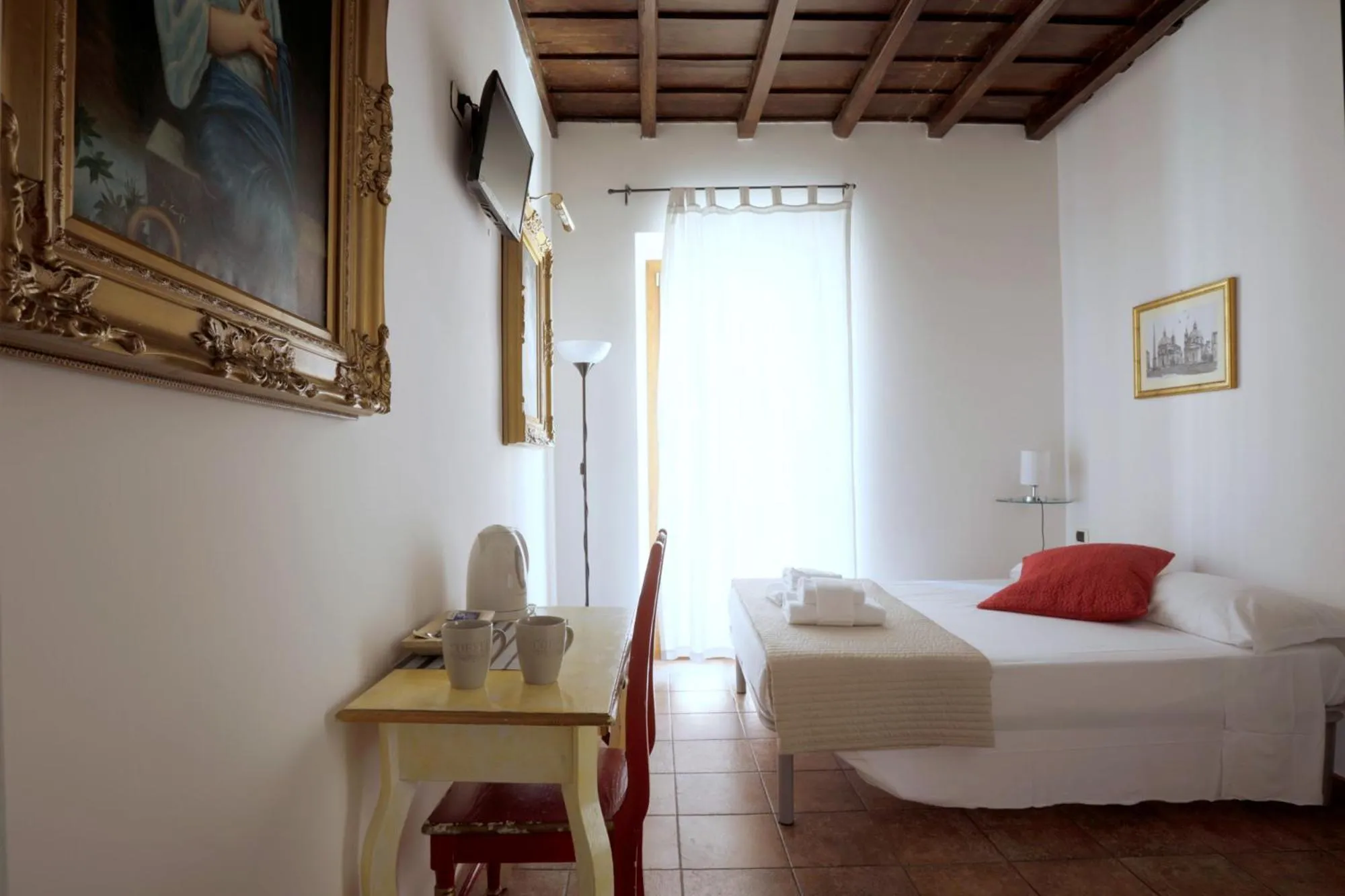 Bedroom, Bed in Borgo Pio 91