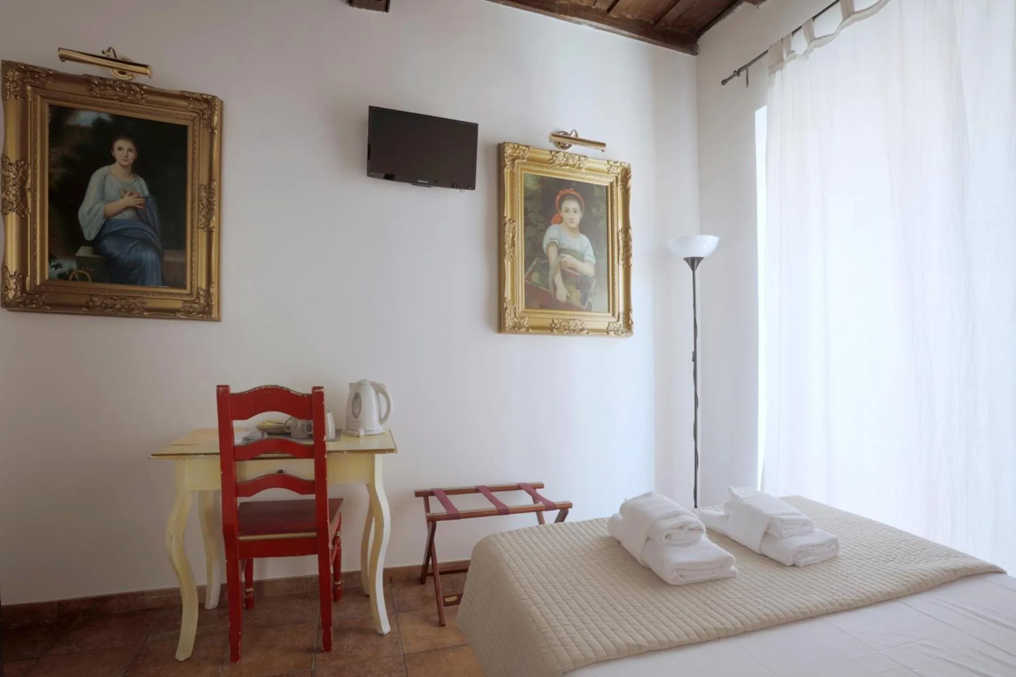 Bedroom, Bed in Borgo Pio 91