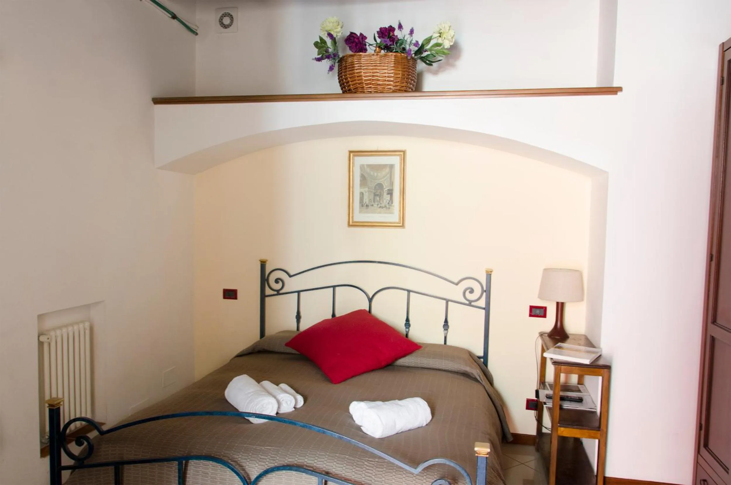 Bedroom, Bed in Borgo Pio 91