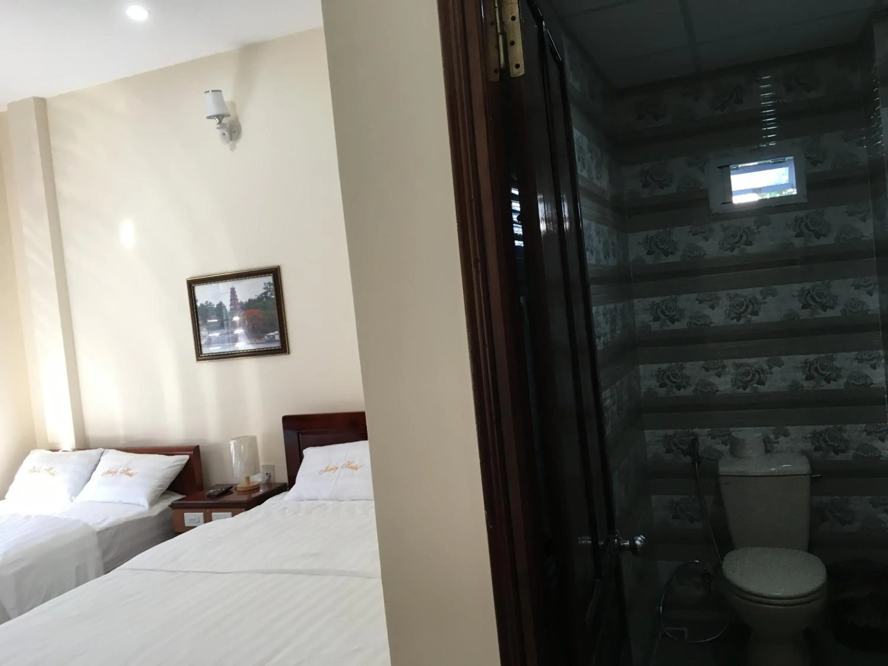 Standard Triple Room - single occupancy in Maily Hostel Standard Triple Room - single occupancy in Maily Hostel