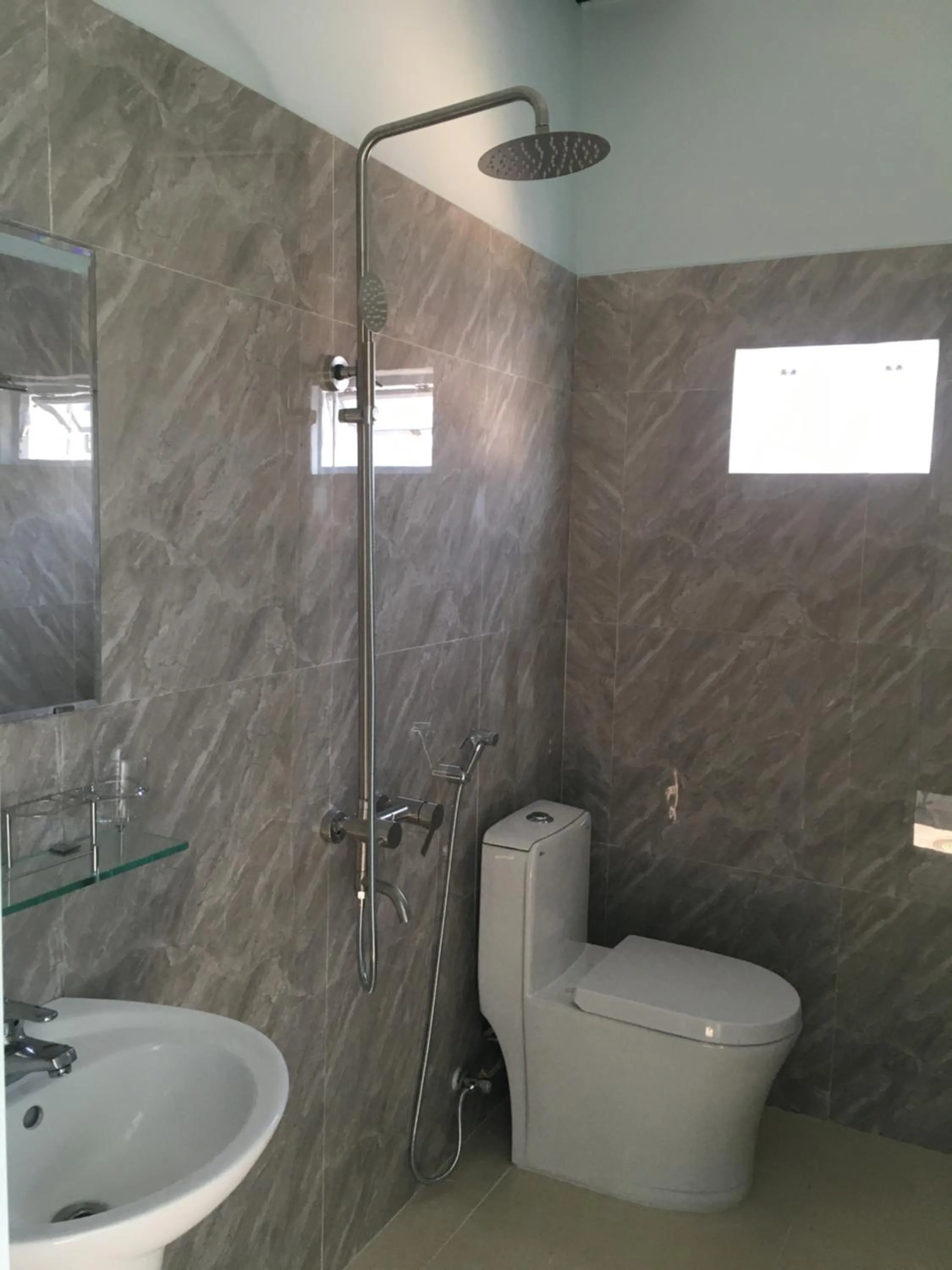 Bathroom in Maily Hostel