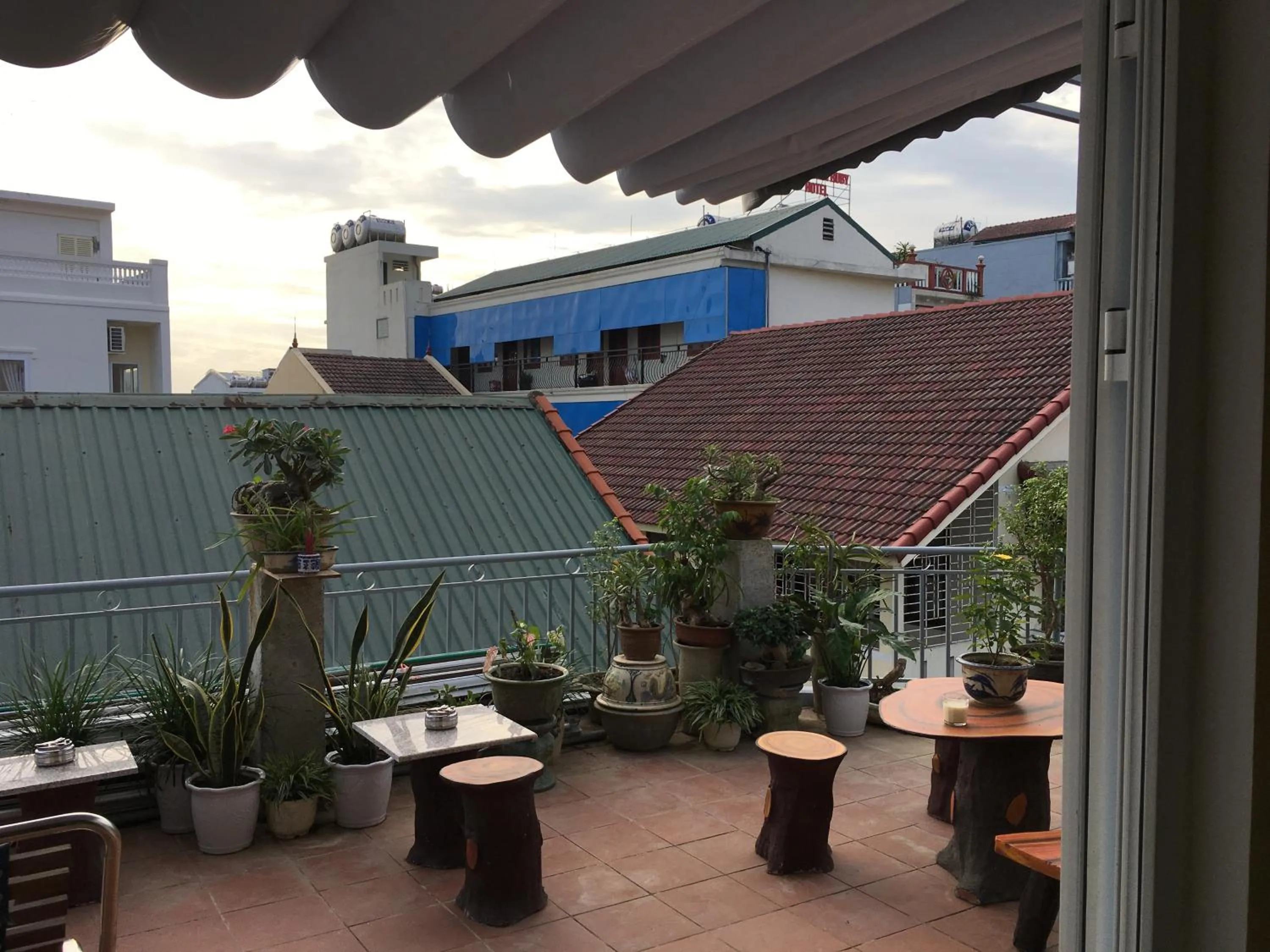 Balcony/Terrace in Maily Hostel