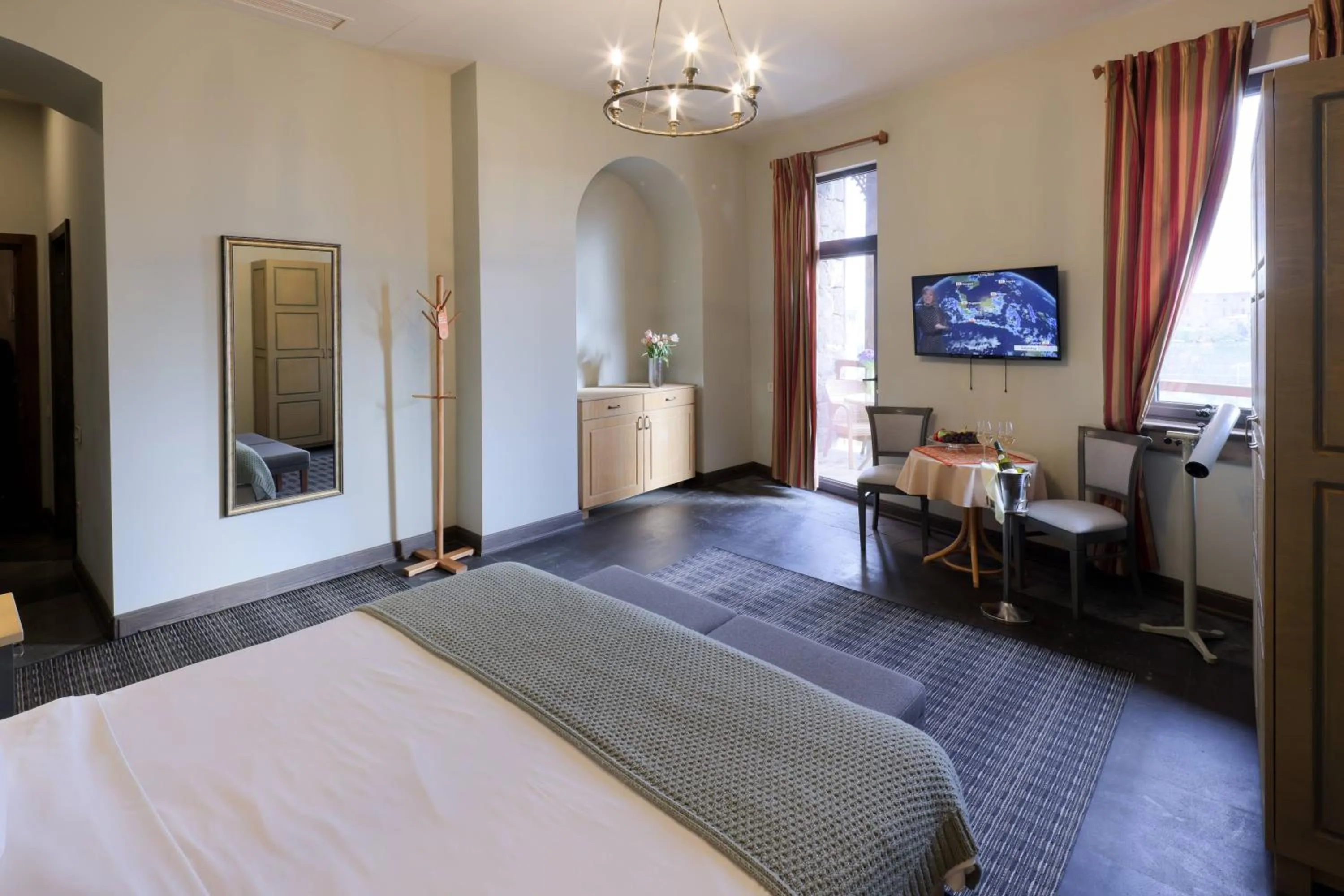 Photo of the whole room, Bed in Apricot Hotel Yerevan