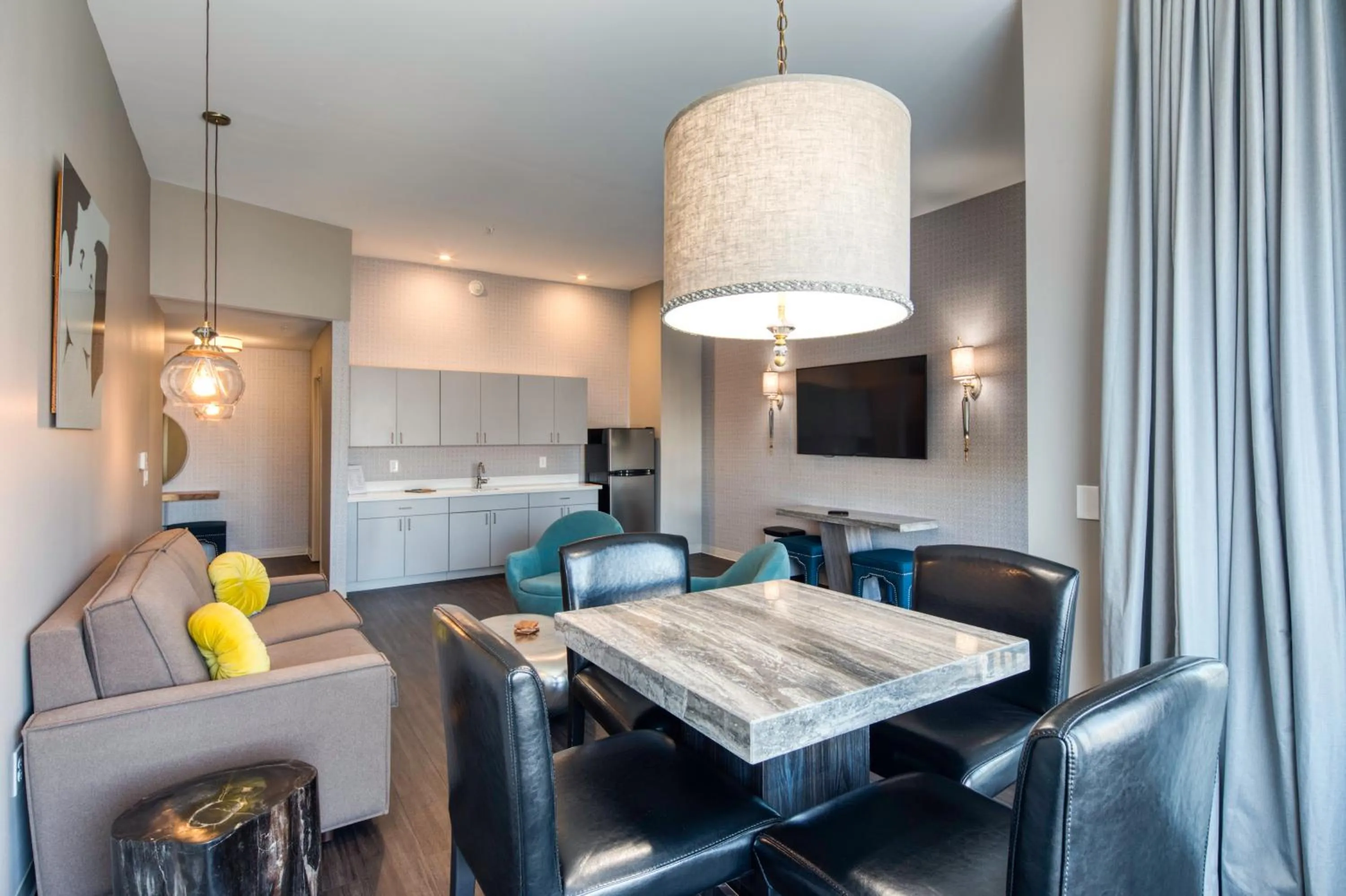 Photo of the whole room in Holiday Inn Express & Suites - Charlotte - South End by IHG