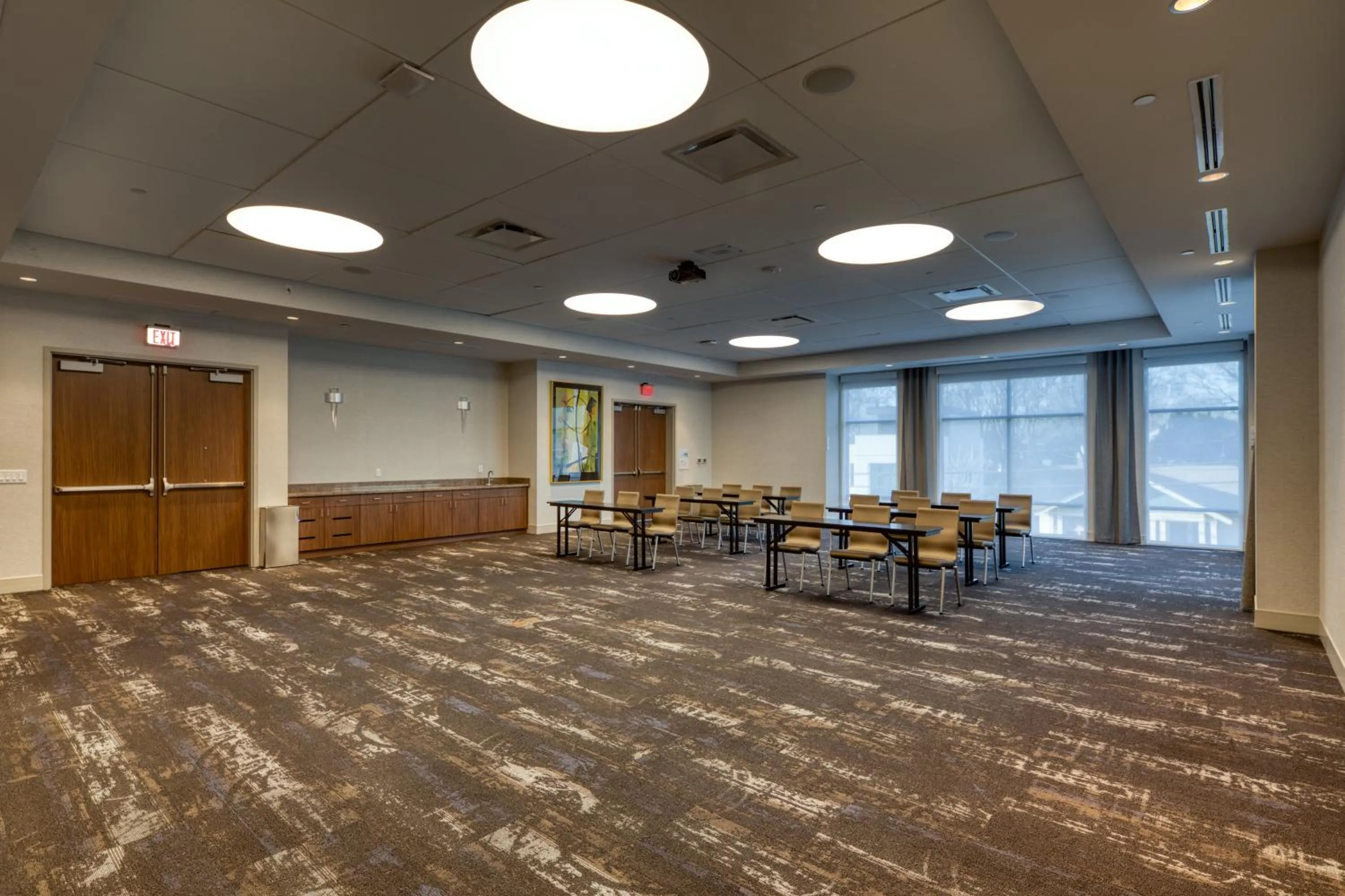 Meeting/conference room in Holiday Inn Express & Suites - Charlotte - South End by IHG