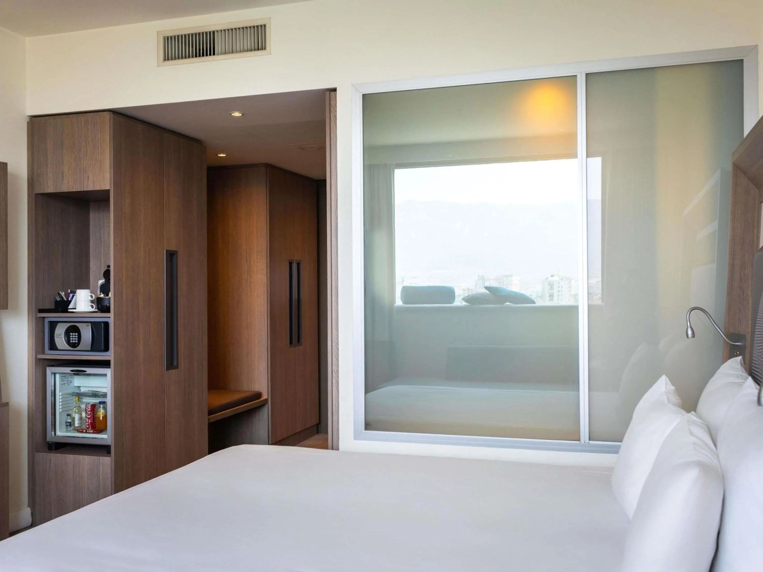 Bedroom, Bed in Novotel Sofia