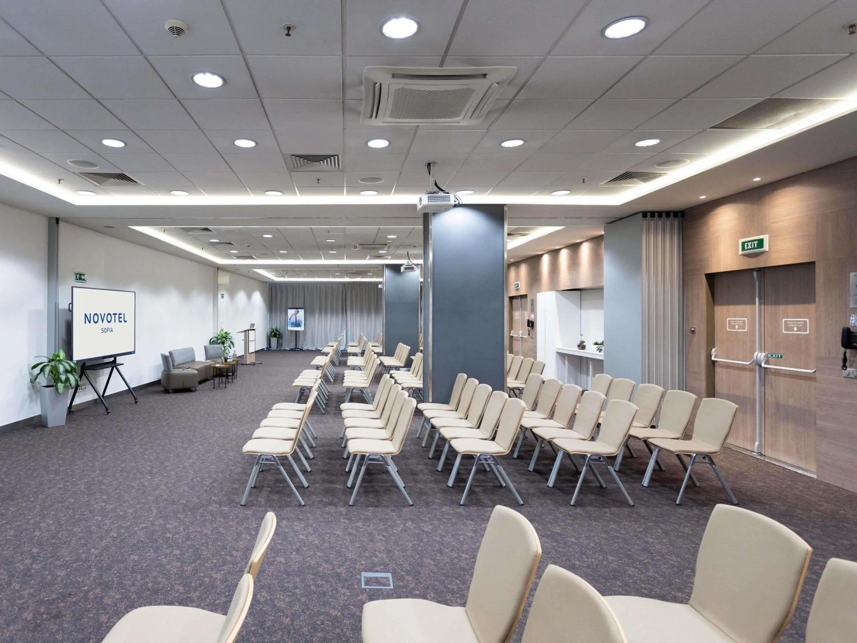 Meeting/conference room in Novotel Sofia
