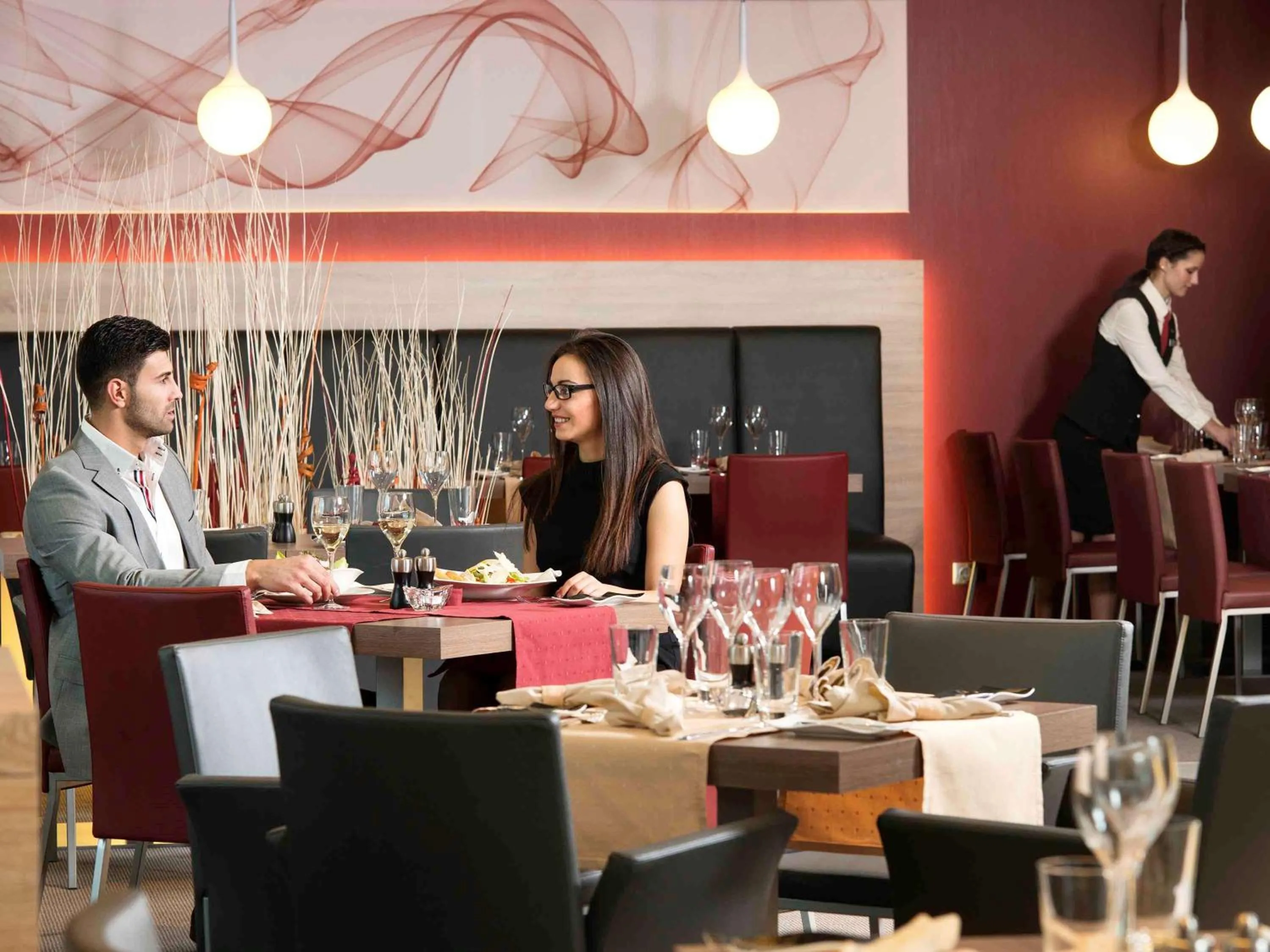 Restaurant/places to eat in Novotel Sofia