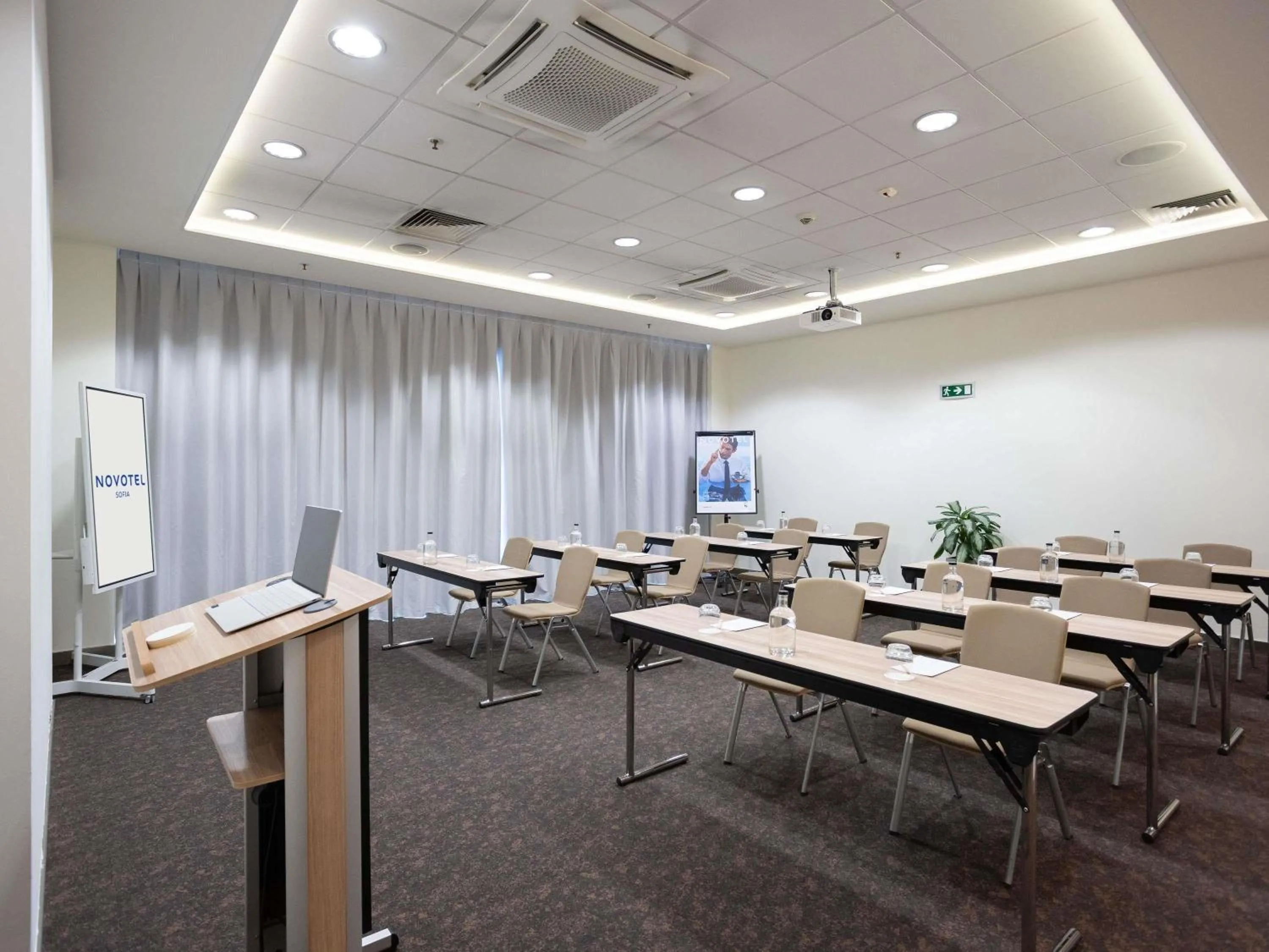 Meeting/conference room in Novotel Sofia