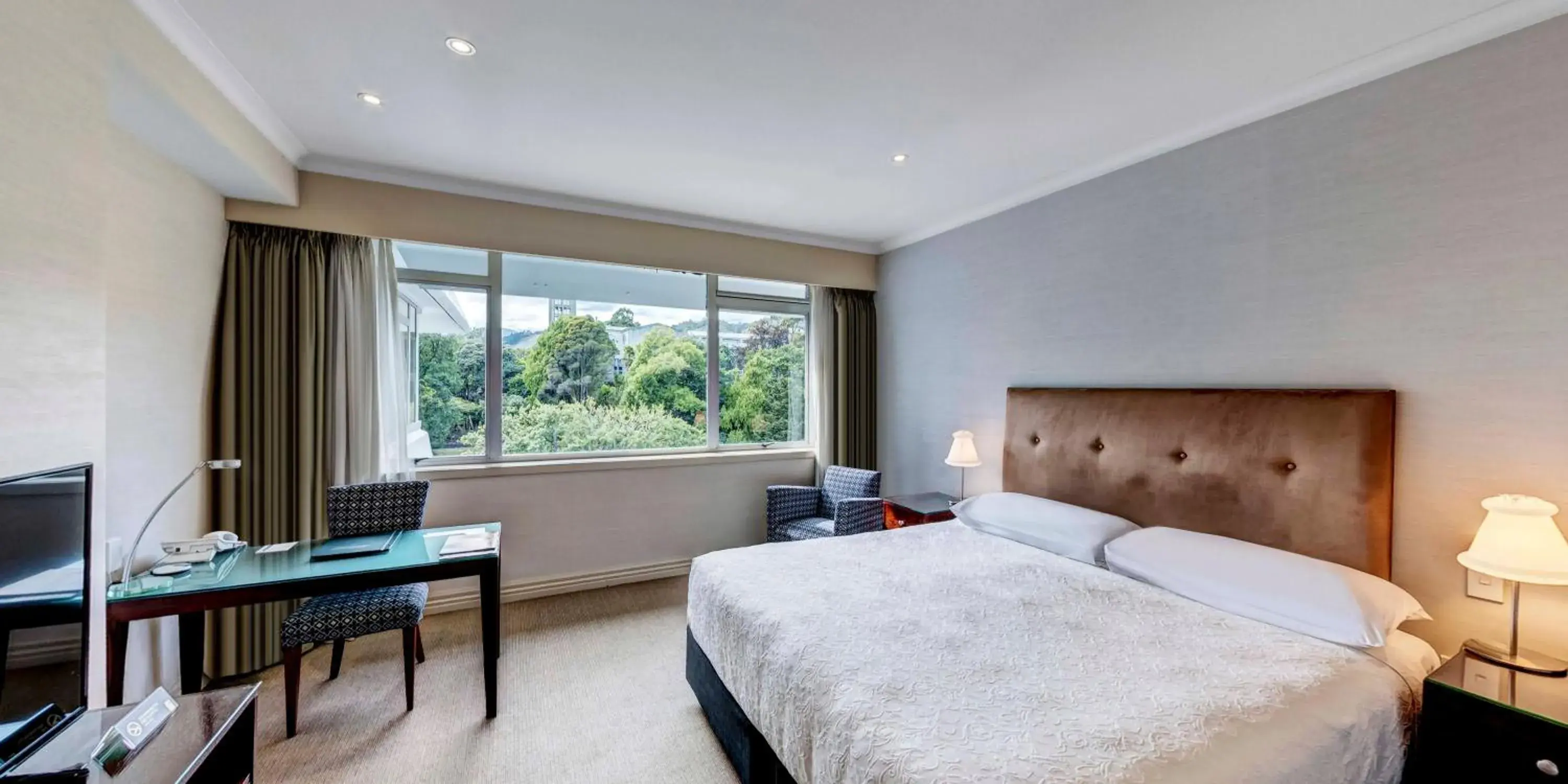 Double or Twin Room - Disability Access in Rutherford Hotel Nelson - A Heritage Hotel Double or Twin Room - Disability Access in Rutherford Hotel Nelson - A Heritage Hotel