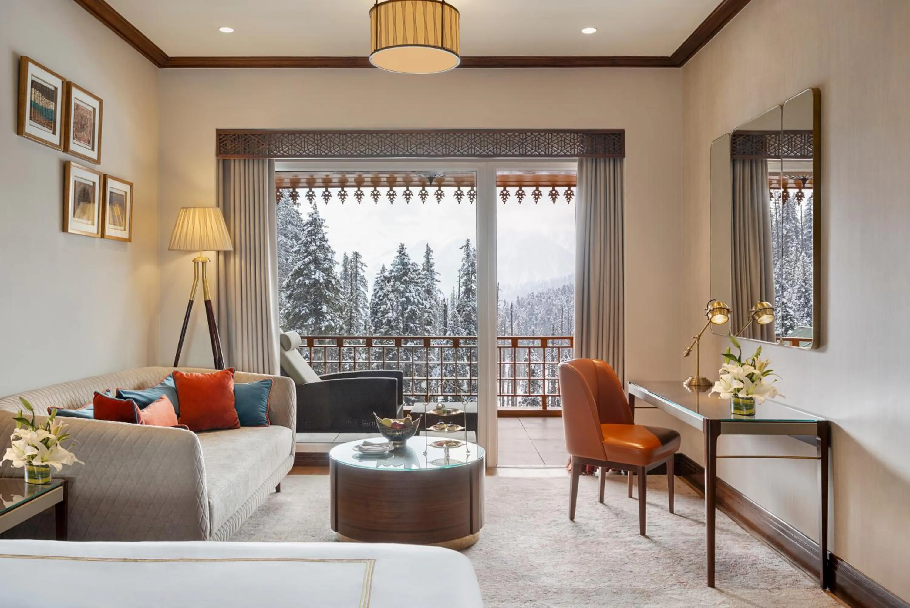 Living room in The Khyber Himalayan Resort & Spa