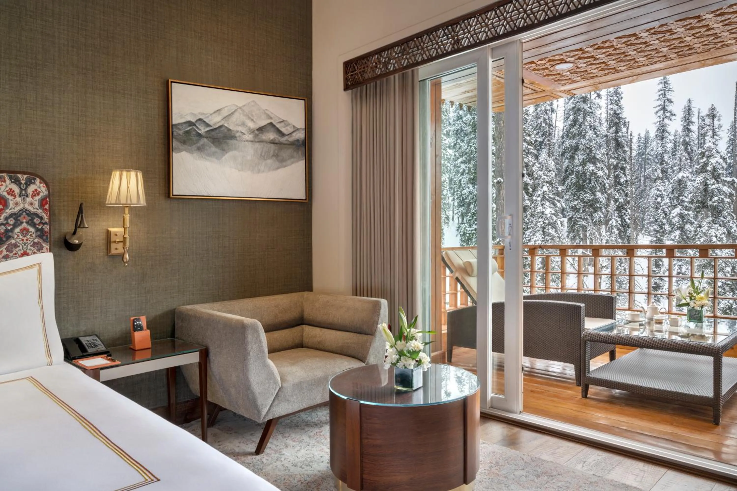 Bed in The Khyber Himalayan Resort & Spa