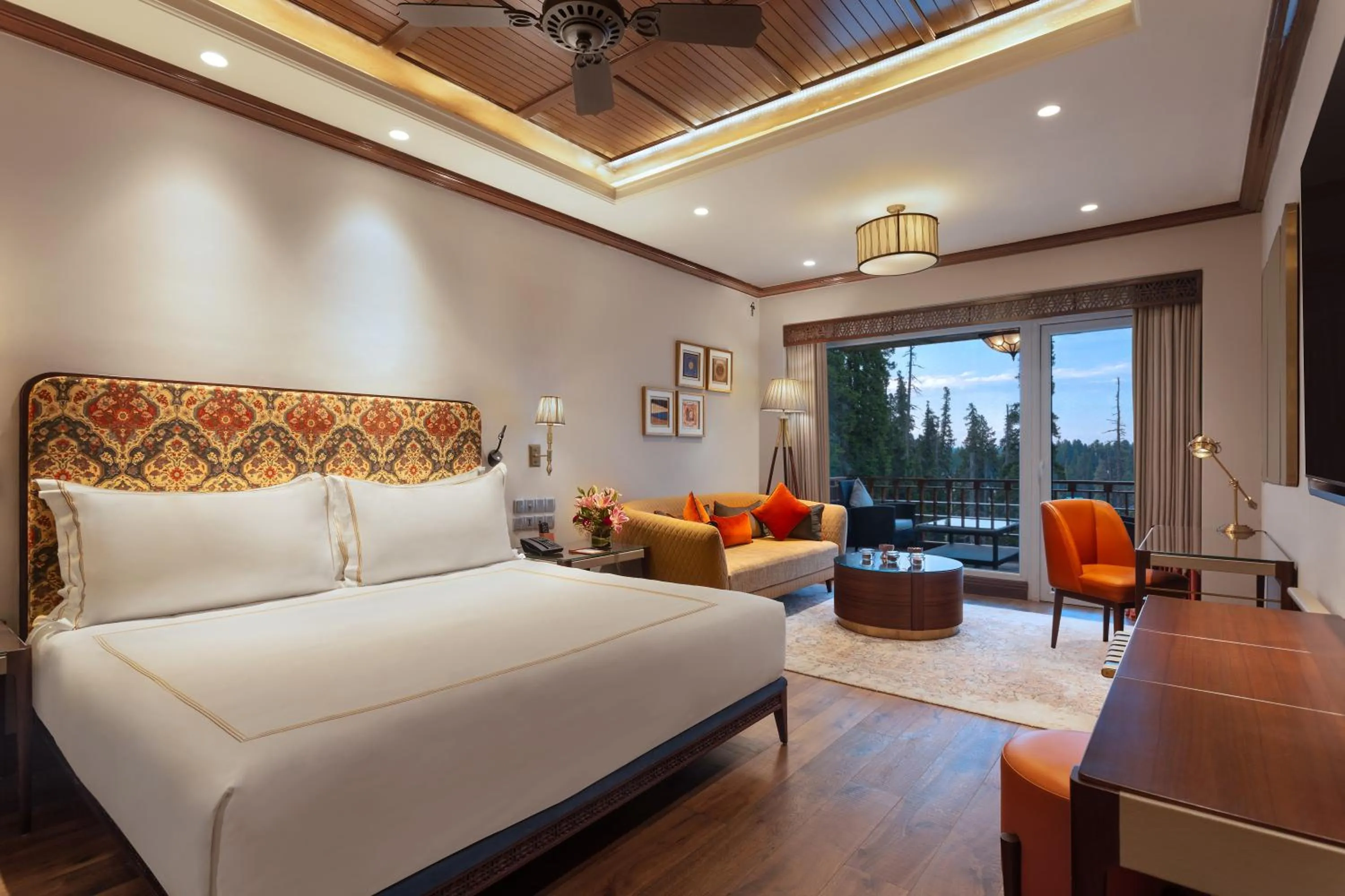 Bed in The Khyber Himalayan Resort & Spa