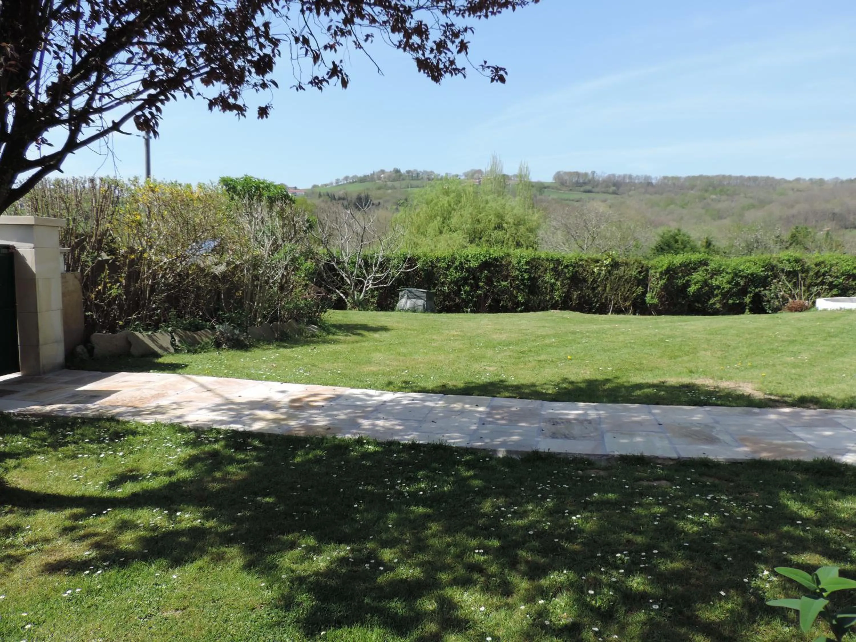 Garden in chambres d'hôtes Amets