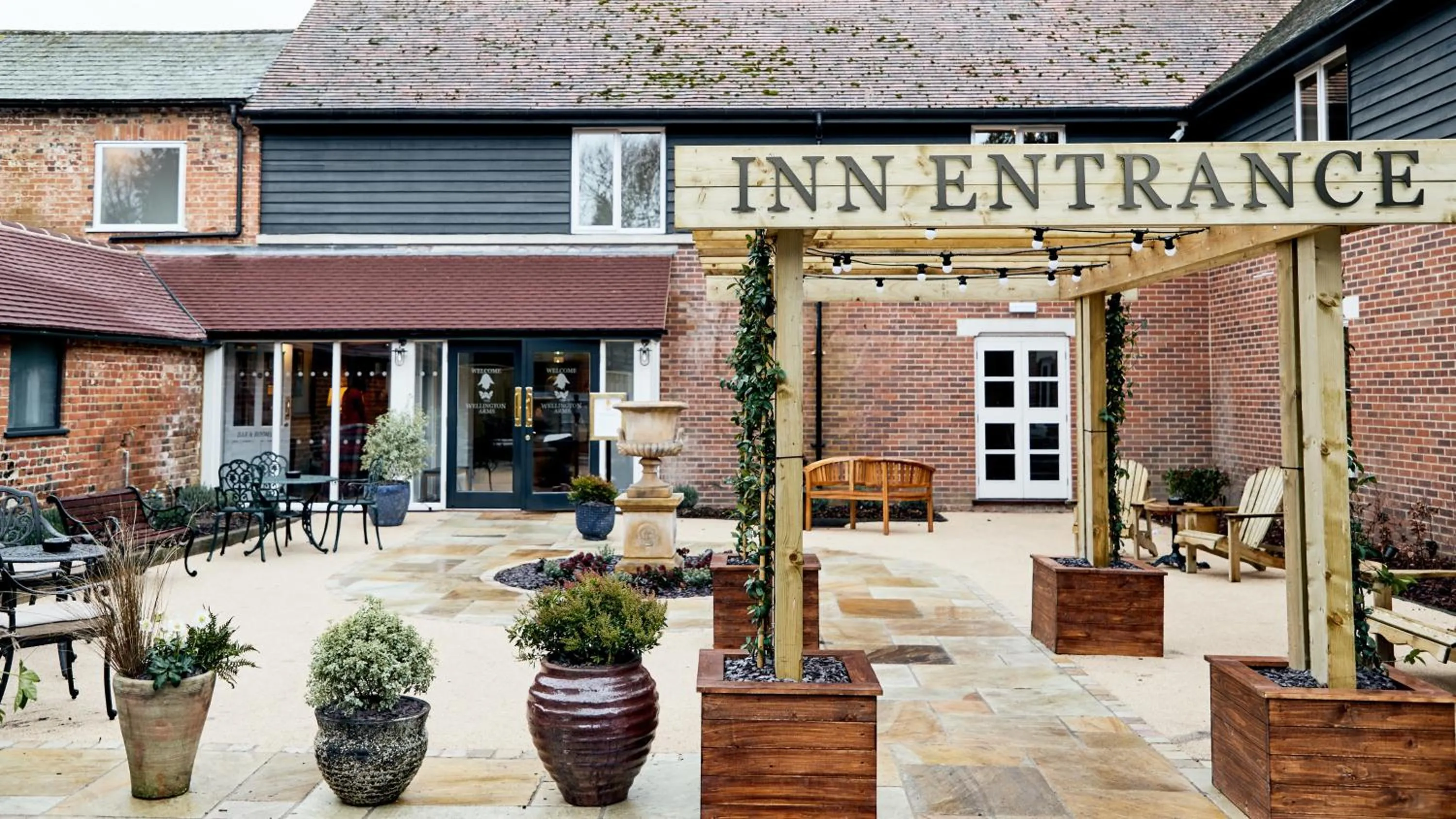 Property building in The Wellington Arms - Basingstoke-Reading