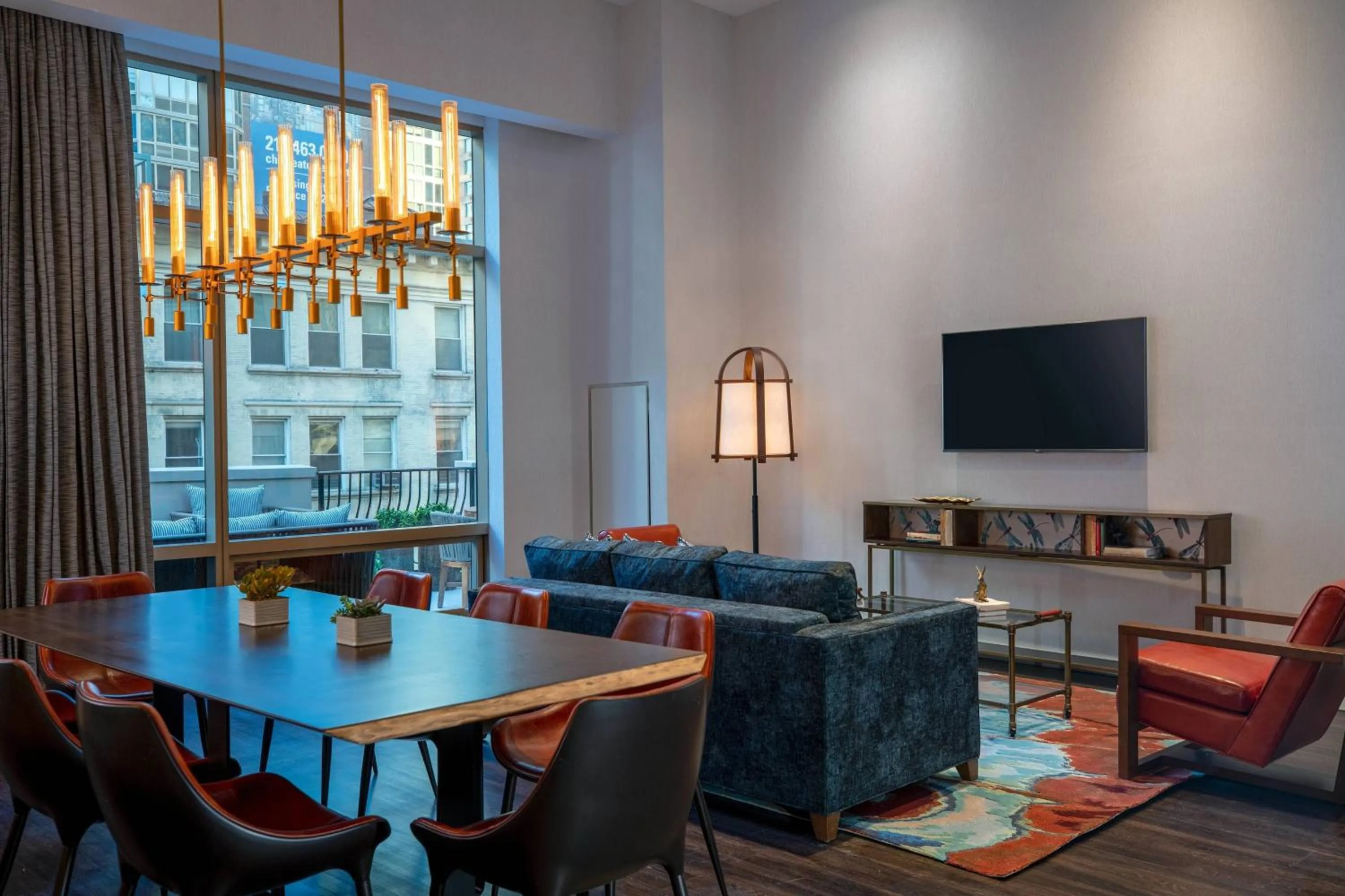 Photo of the whole room in Renaissance New York Chelsea Hotel