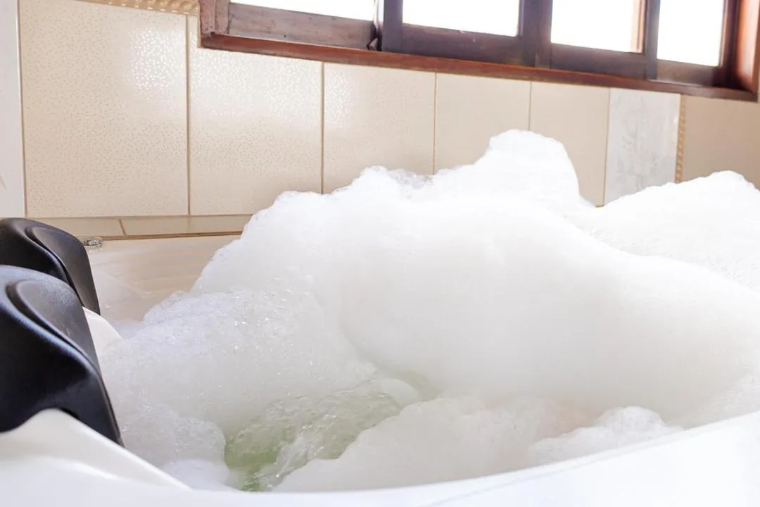 Hot Tub in Pousada Chalés São Francisco