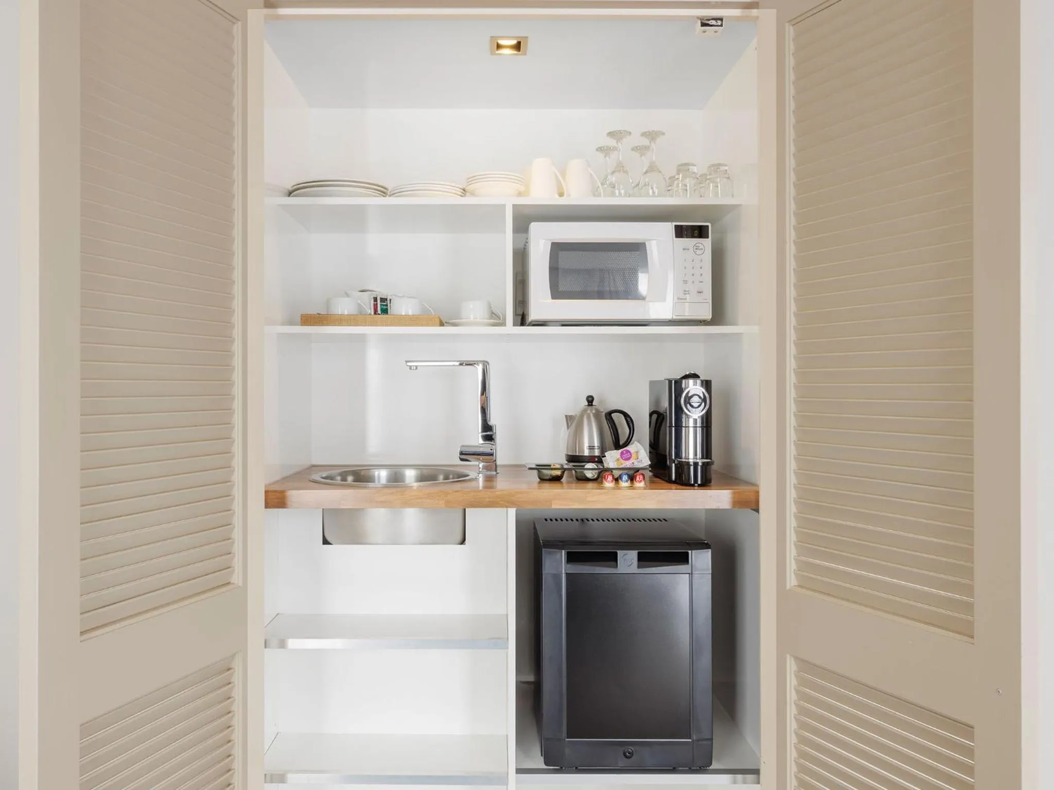 Coffee/tea facilities in JetPark Auckland Airport Hotel