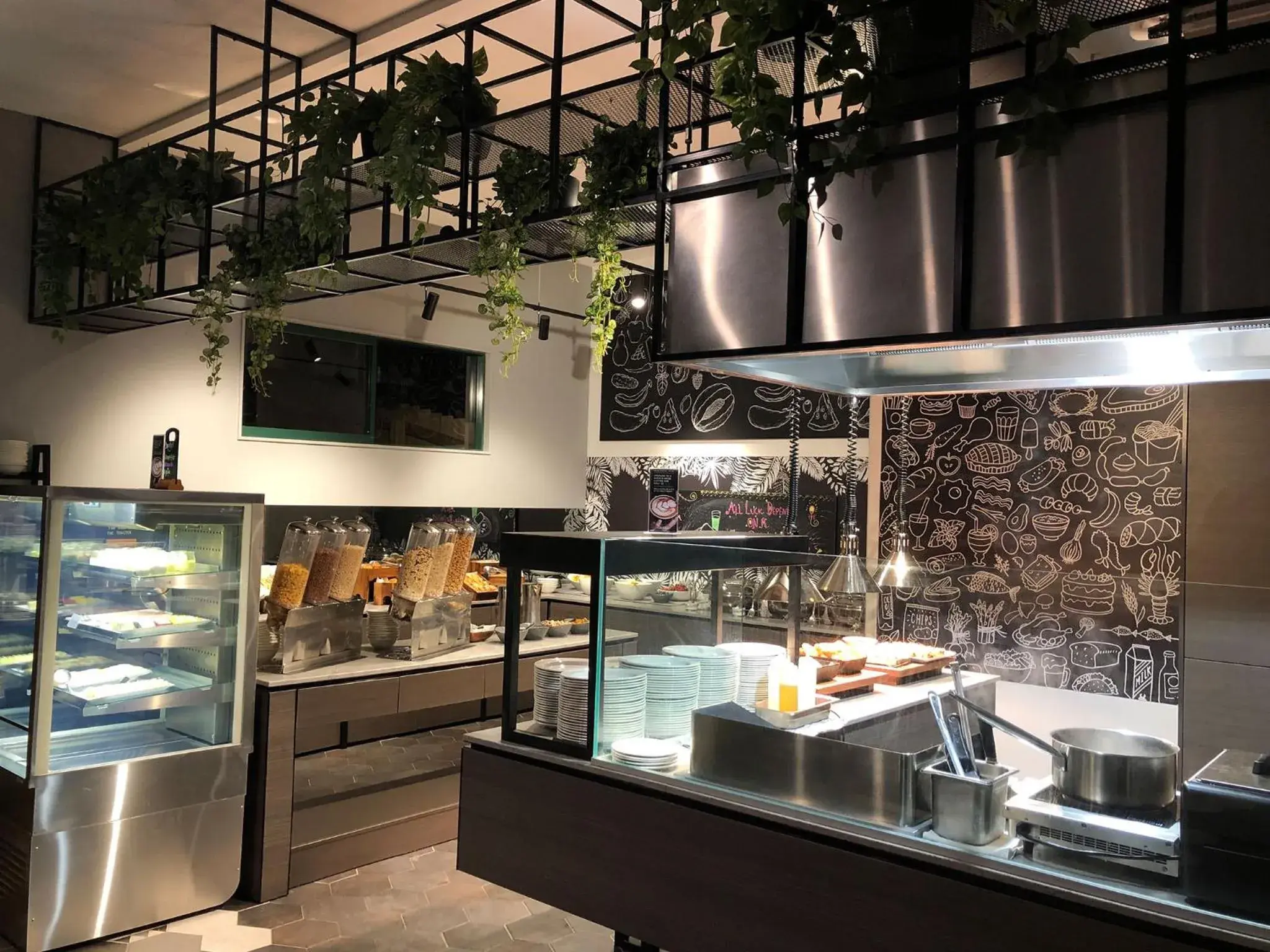 Food and drinks in JetPark Auckland Airport Hotel Food and drinks in JetPark Auckland Airport Hotel