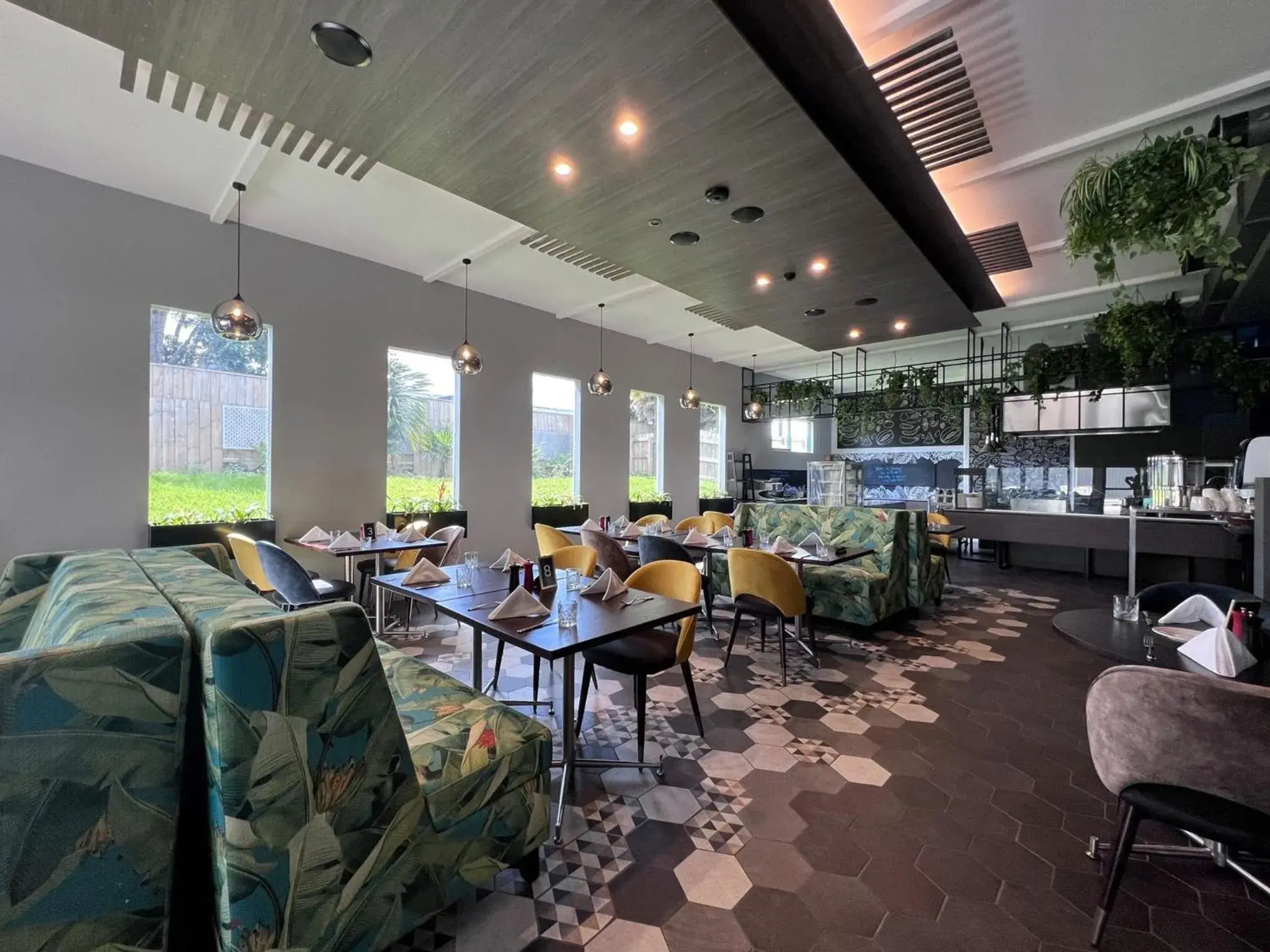 Restaurant/places to eat in JetPark Auckland Airport Hotel Restaurant/places to eat in JetPark Auckland Airport Hotel