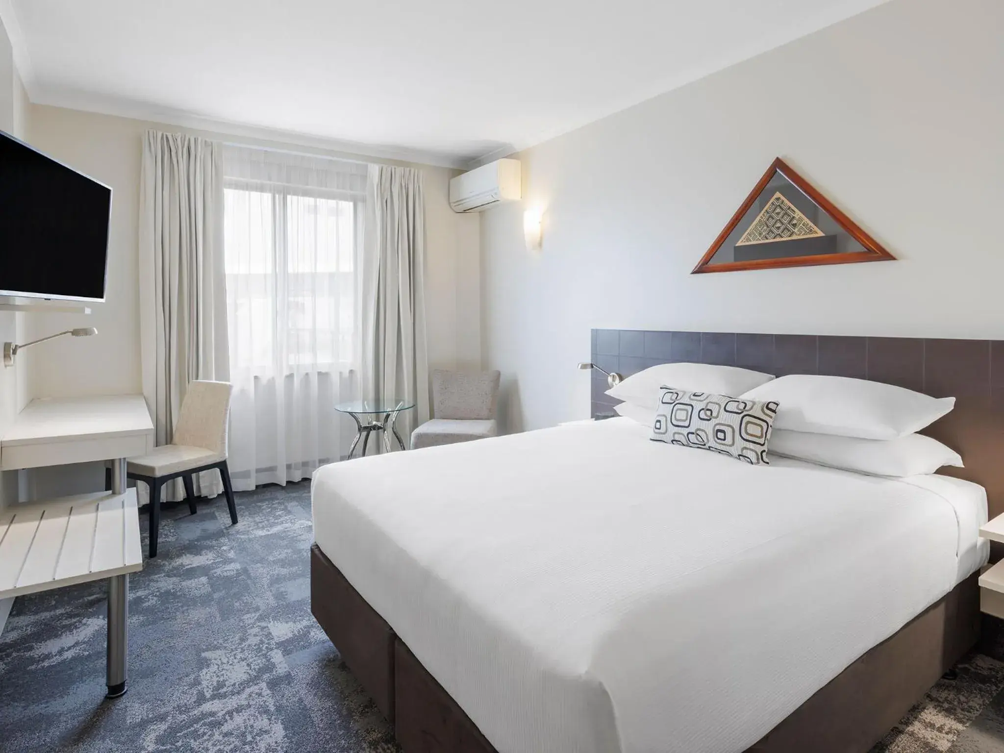 Bedroom, Bed in JetPark Auckland Airport Hotel Bedroom, Bed in JetPark Auckland Airport Hotel