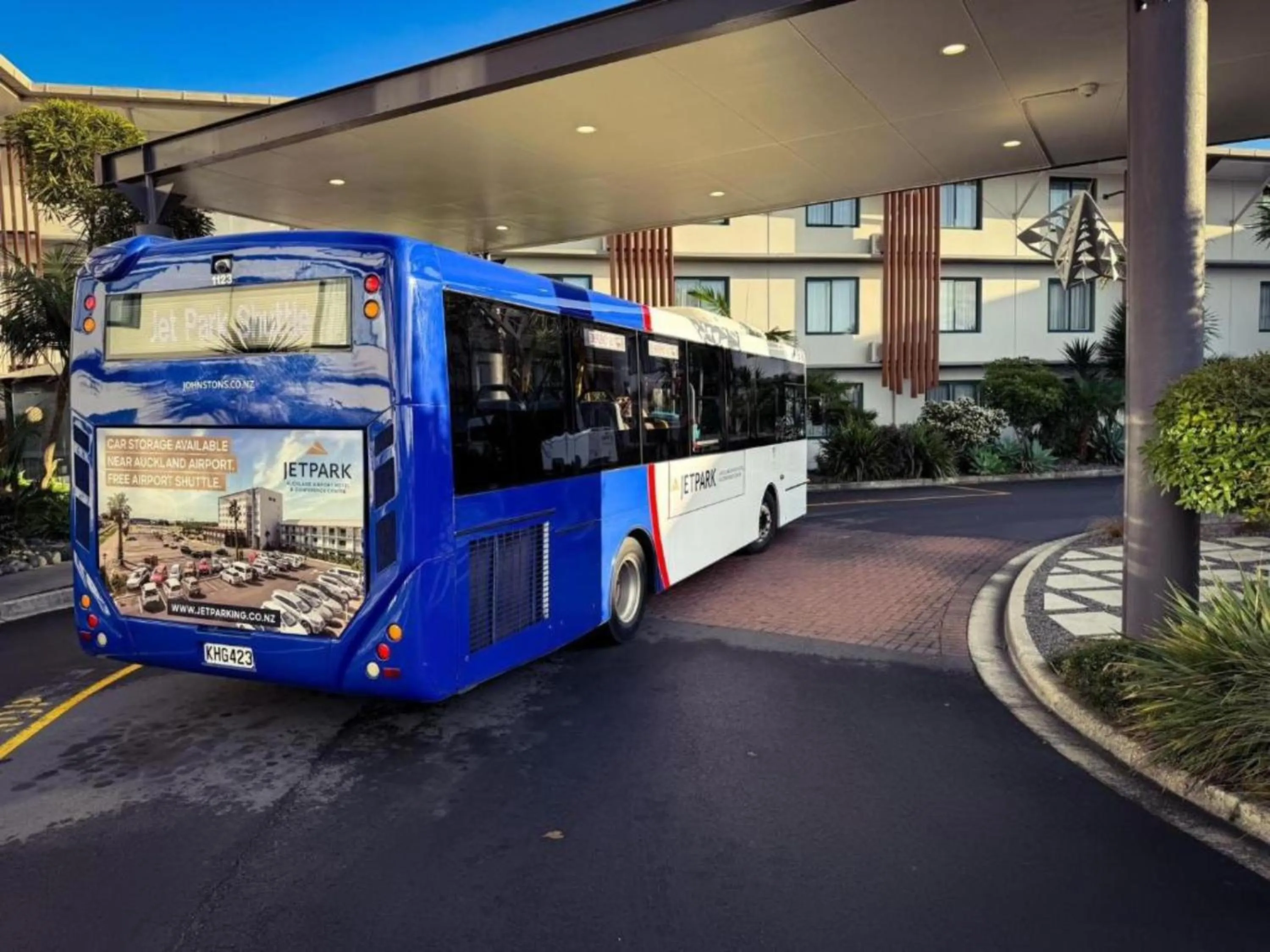 shuttle in JetPark Auckland Airport Hotel