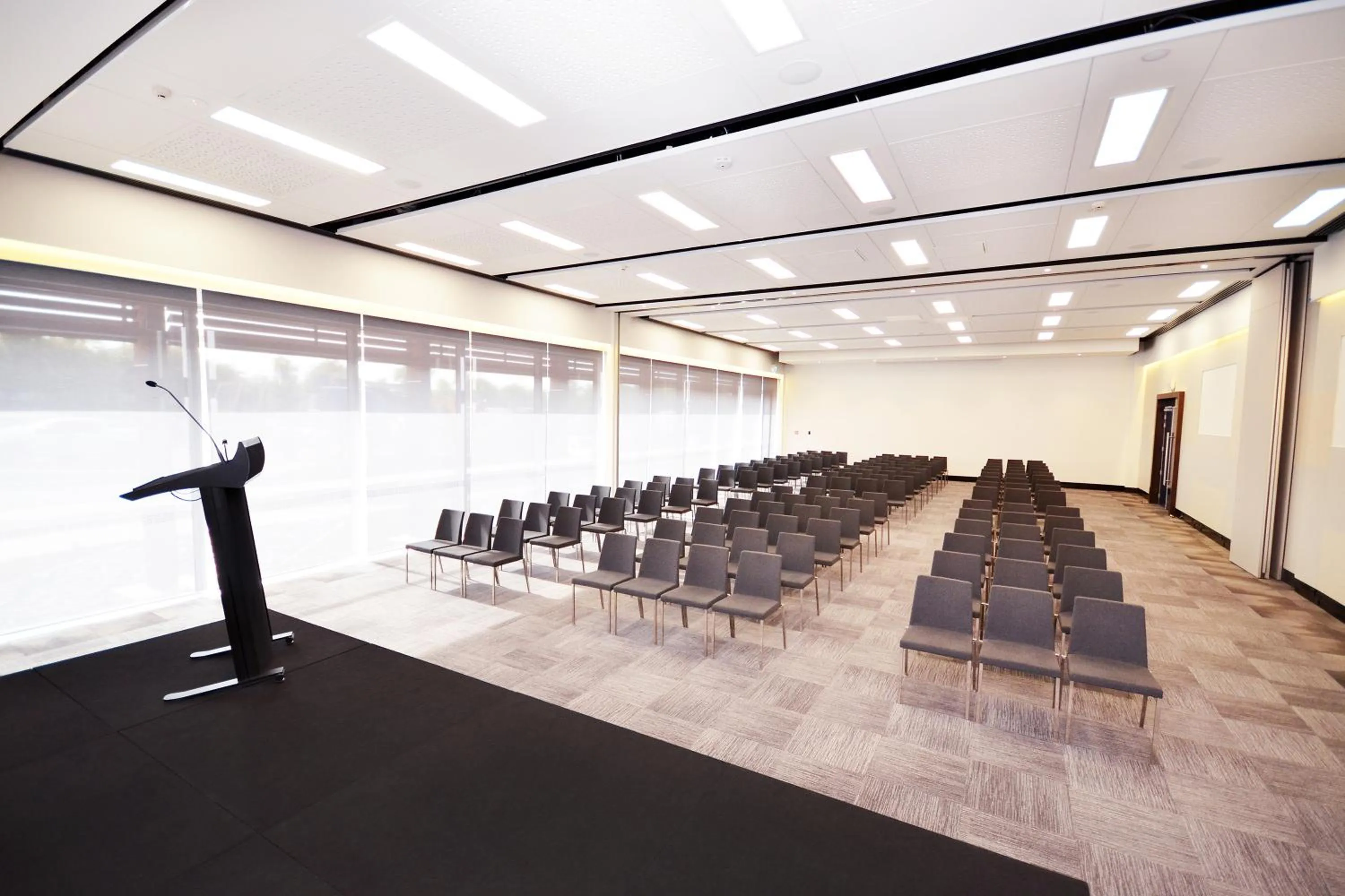 Meeting/conference room in JetPark Auckland Airport Hotel