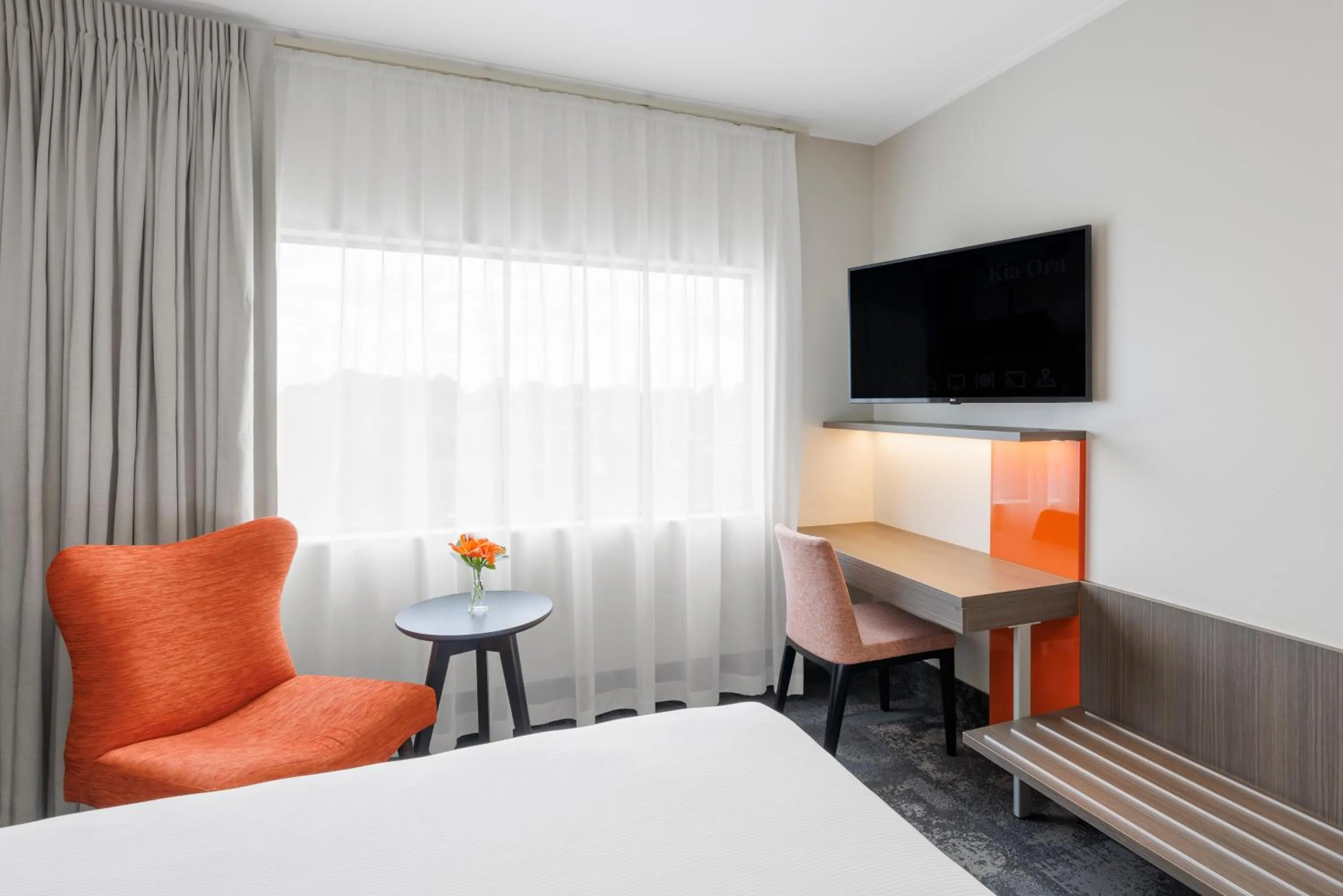 TV and multimedia, Bed in JetPark Auckland Airport Hotel