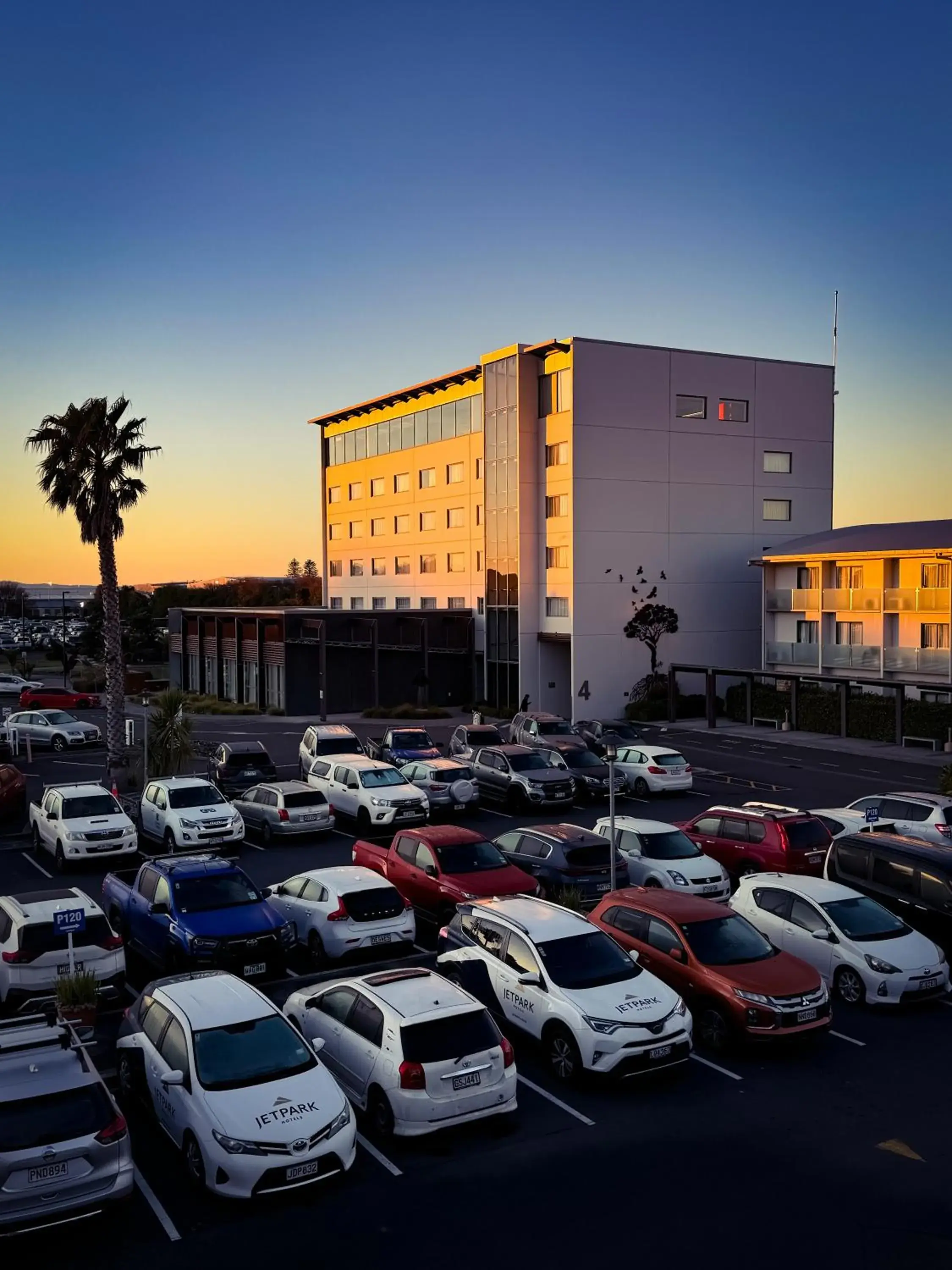 Property building in JetPark Auckland Airport Hotel Property building in JetPark Auckland Airport Hotel