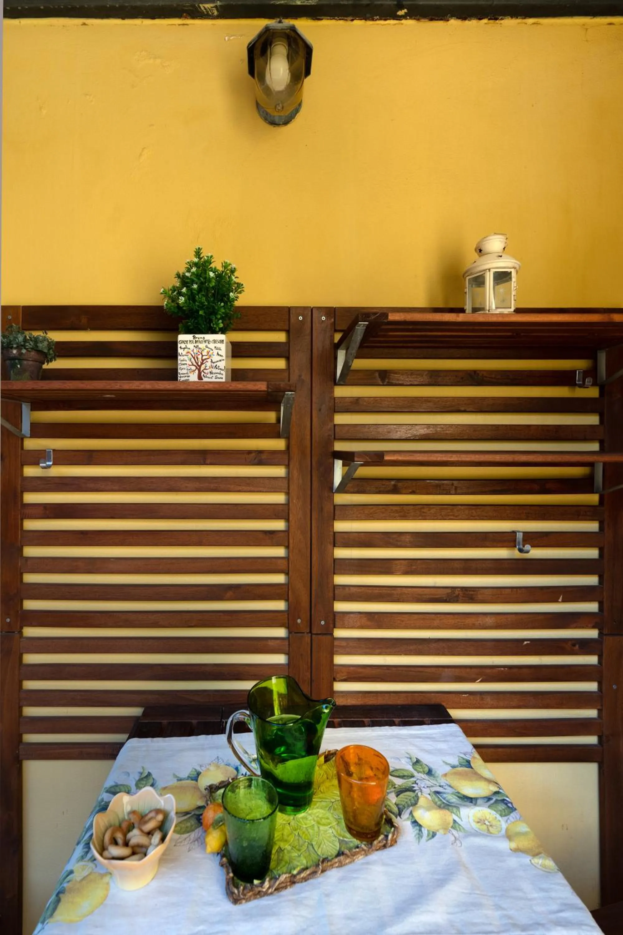 Patio, Bed in Il Giardino di Tonia - Oplontis Guest House - Bed & Garden -