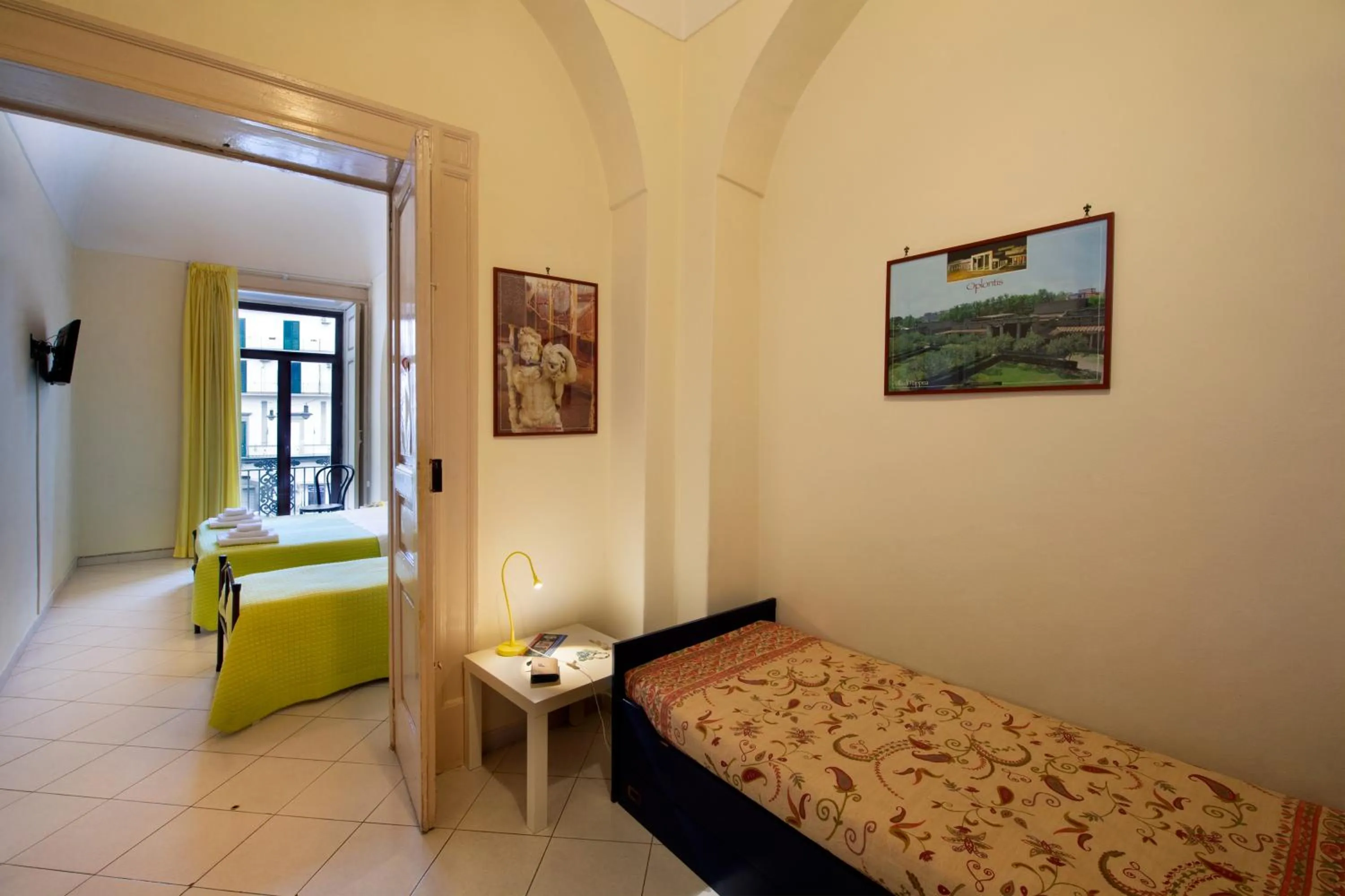 Bed in Il Giardino di Tonia - Oplontis Guest House - Bed & Garden -