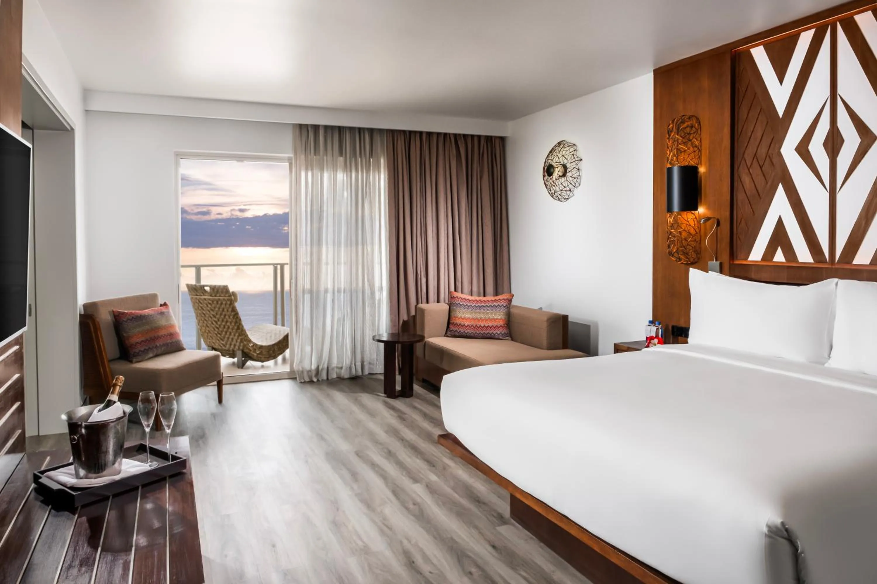 Bed in Crowne Plaza Fiji Nadi Bay Resort & Spa by IHG