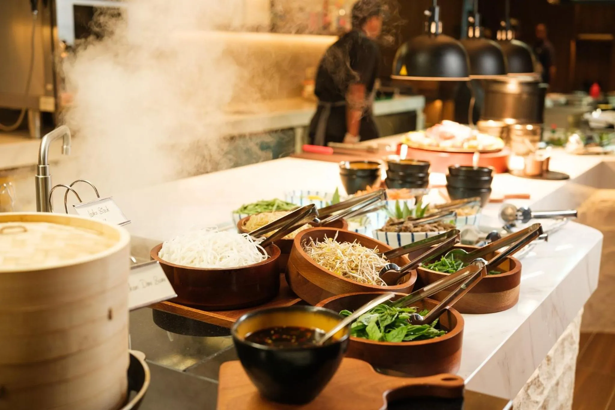 Restaurant/places to eat in Crowne Plaza Fiji Nadi Bay Resort & Spa by IHG