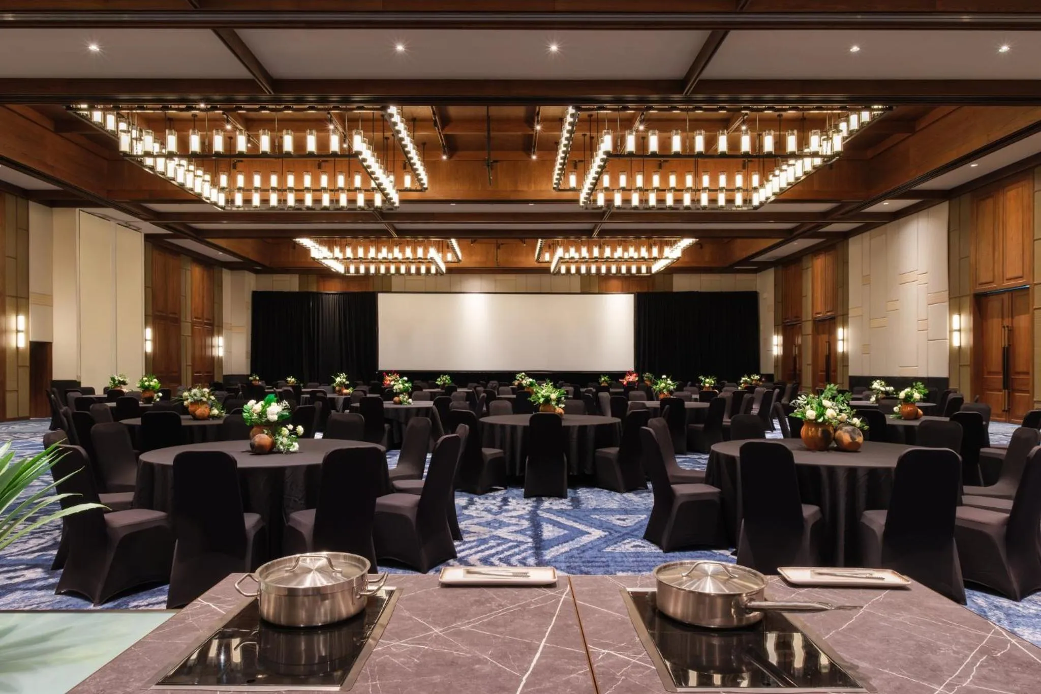 Meeting/conference room in Crowne Plaza Fiji Nadi Bay Resort & Spa by IHG