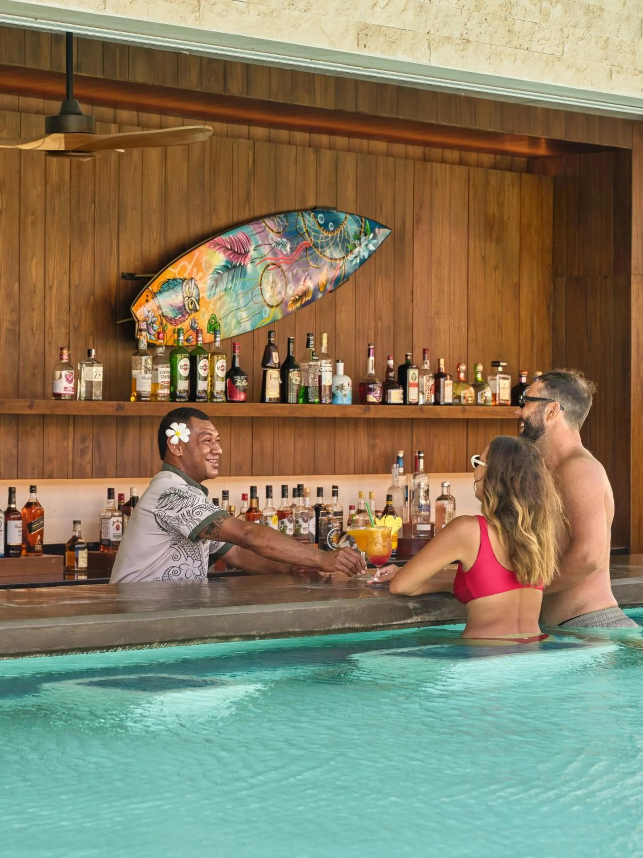 Lounge or bar in Crowne Plaza Fiji Nadi Bay Resort & Spa by IHG