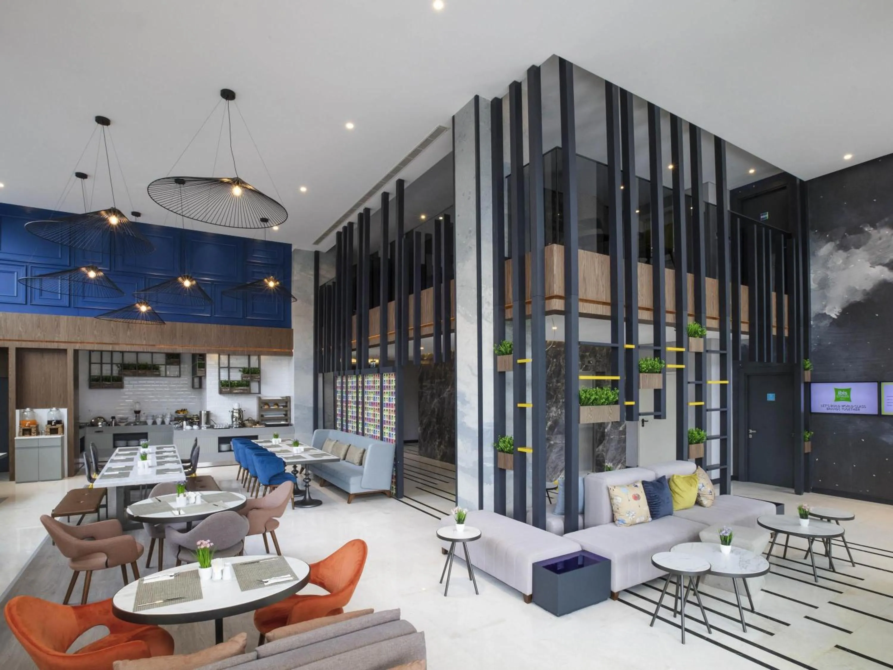 Property building in ibis Styles Izmir Bornova