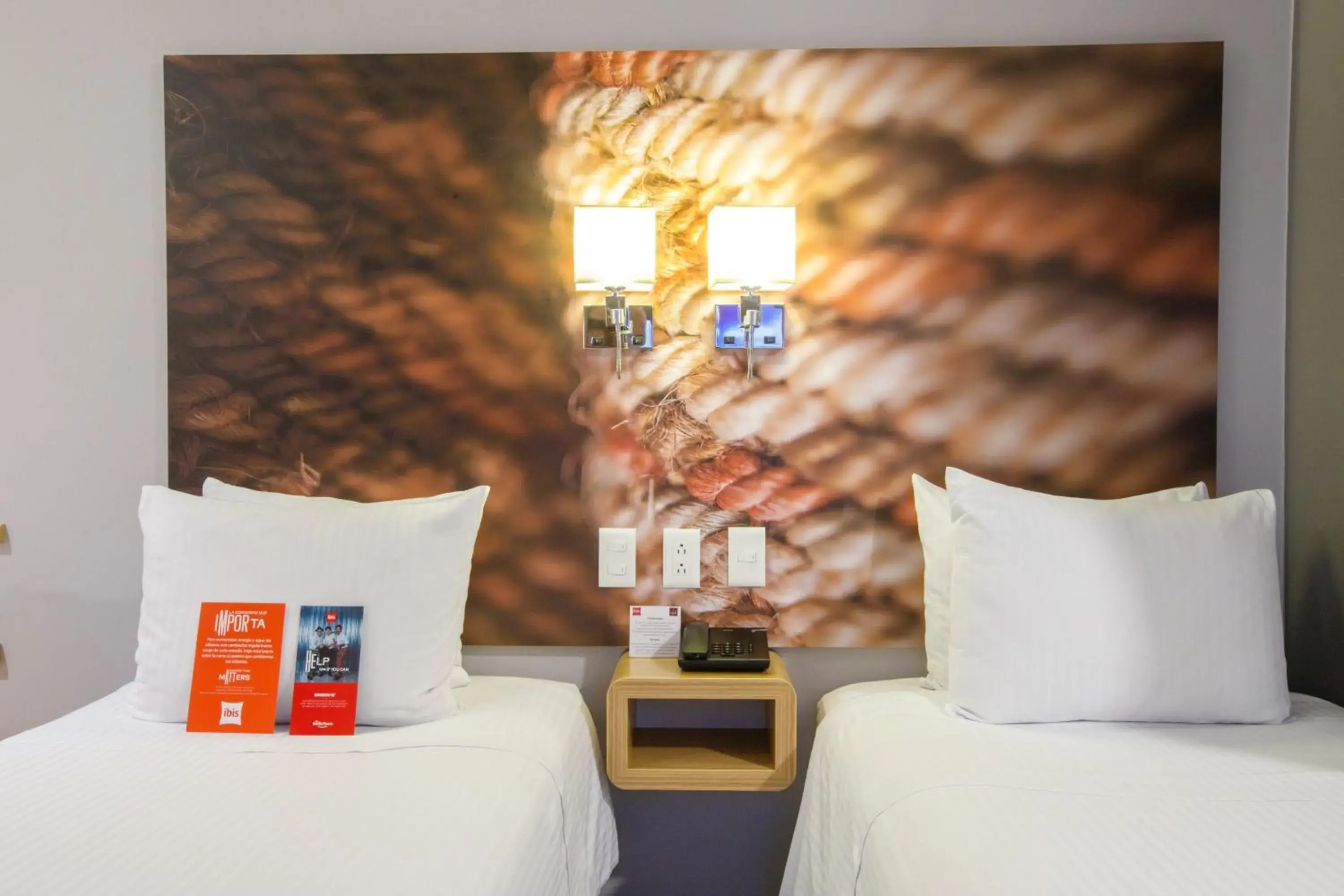 Property building, Bed in ibis Quito Property building, Bed in ibis Quito