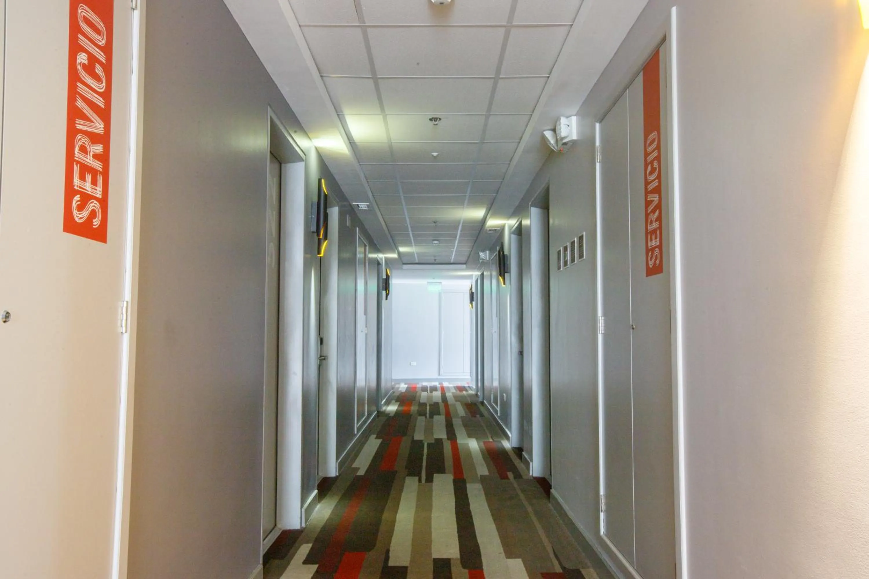 Property building in ibis Quito